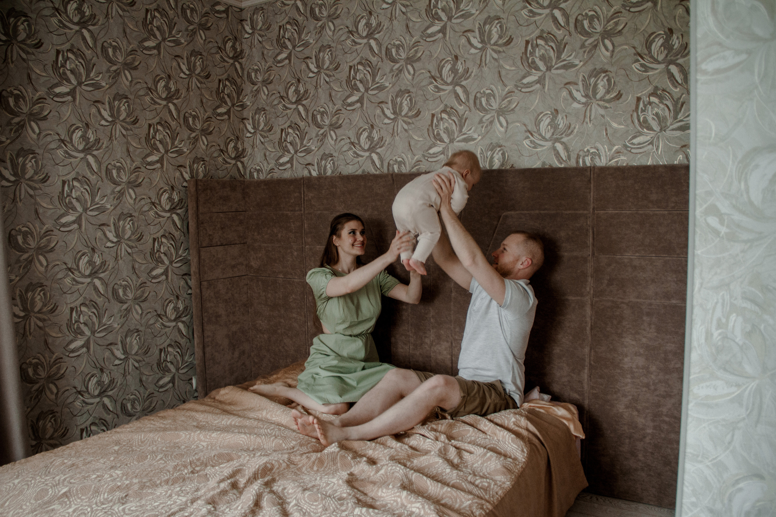 Семейная домашняя съёмка. Свадебный и семейный фотограф Ибрагимова Мария из Екатеринбурга