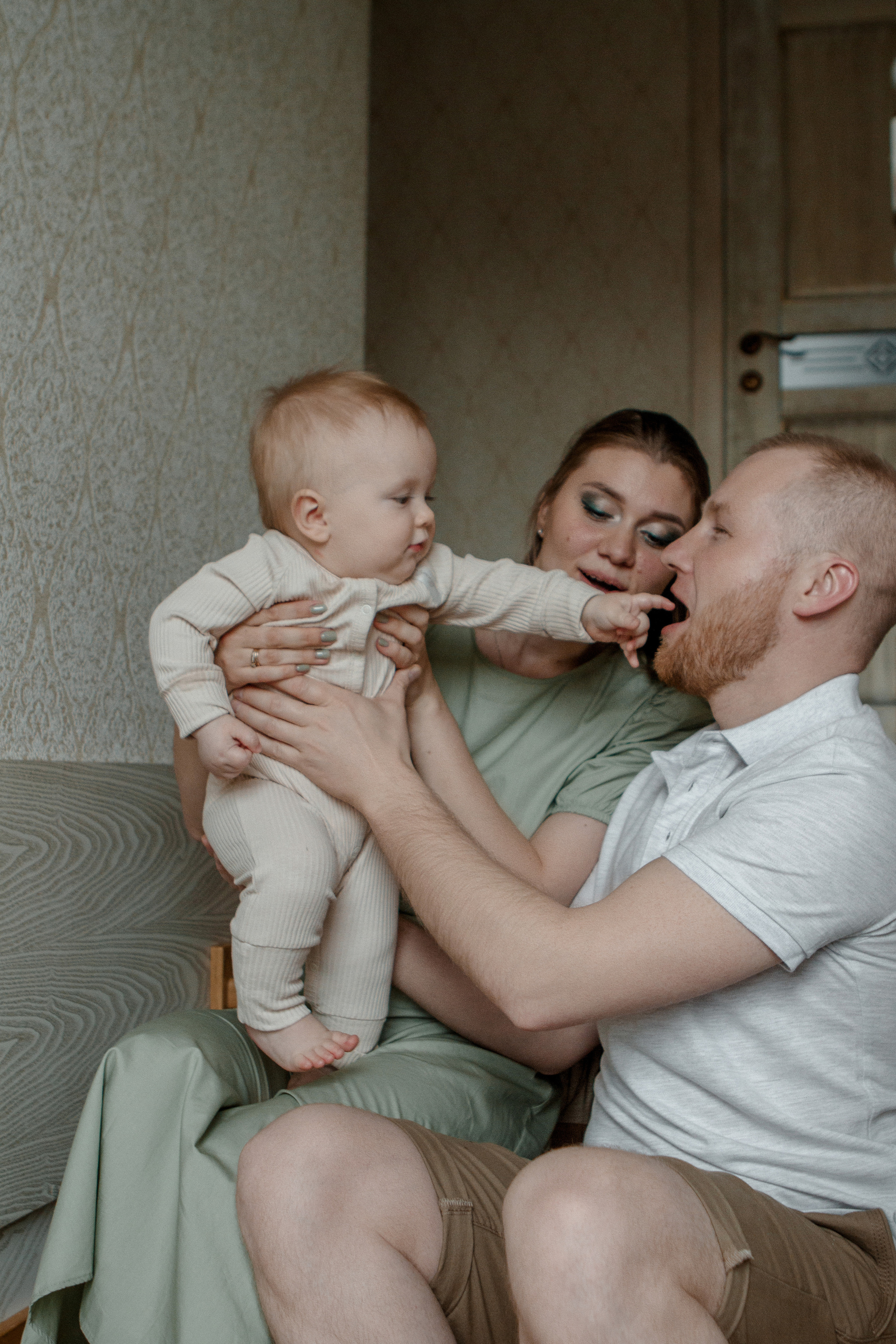 Семейная домашняя съёмка. Свадебный и семейный фотограф Ибрагимова Мария из Екатеринбурга