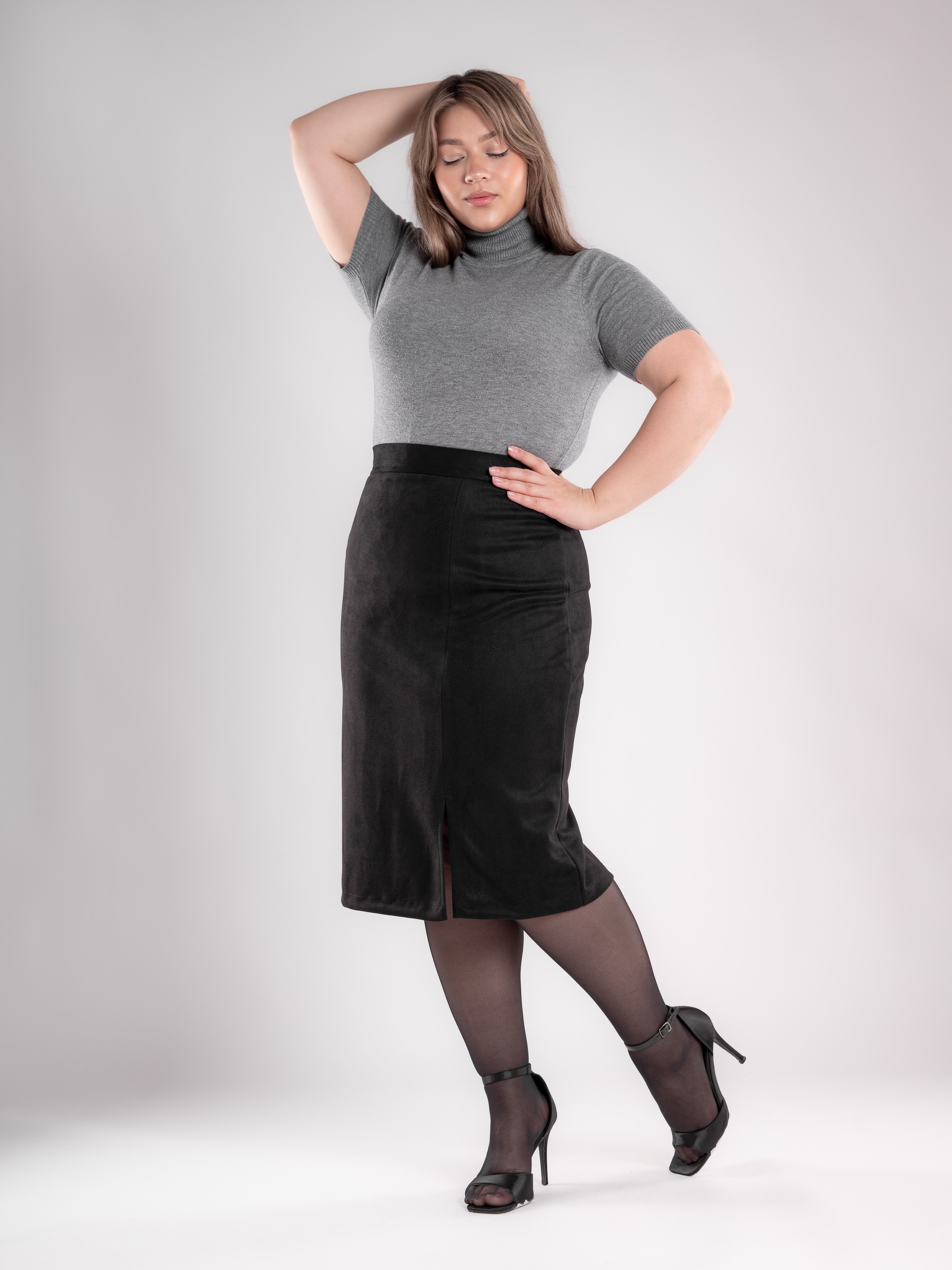 Замшевые юбки серия 1. Предметный фотограф, фото для маркетплейсов Пятигорск, КМВ