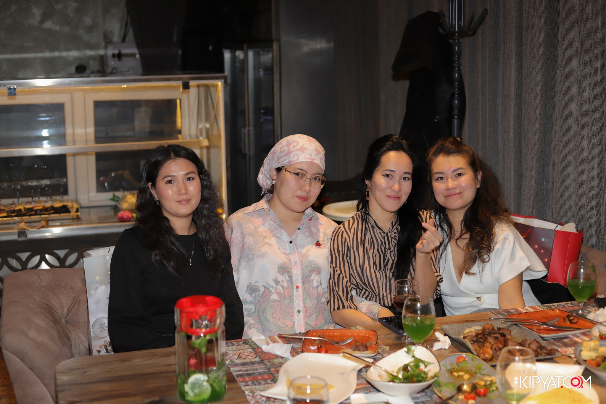 RAHHAT РЕСТОРАН. КИПЯТКОМ АЛМАТЫ! Фотосъемка мероприятий в Алматы