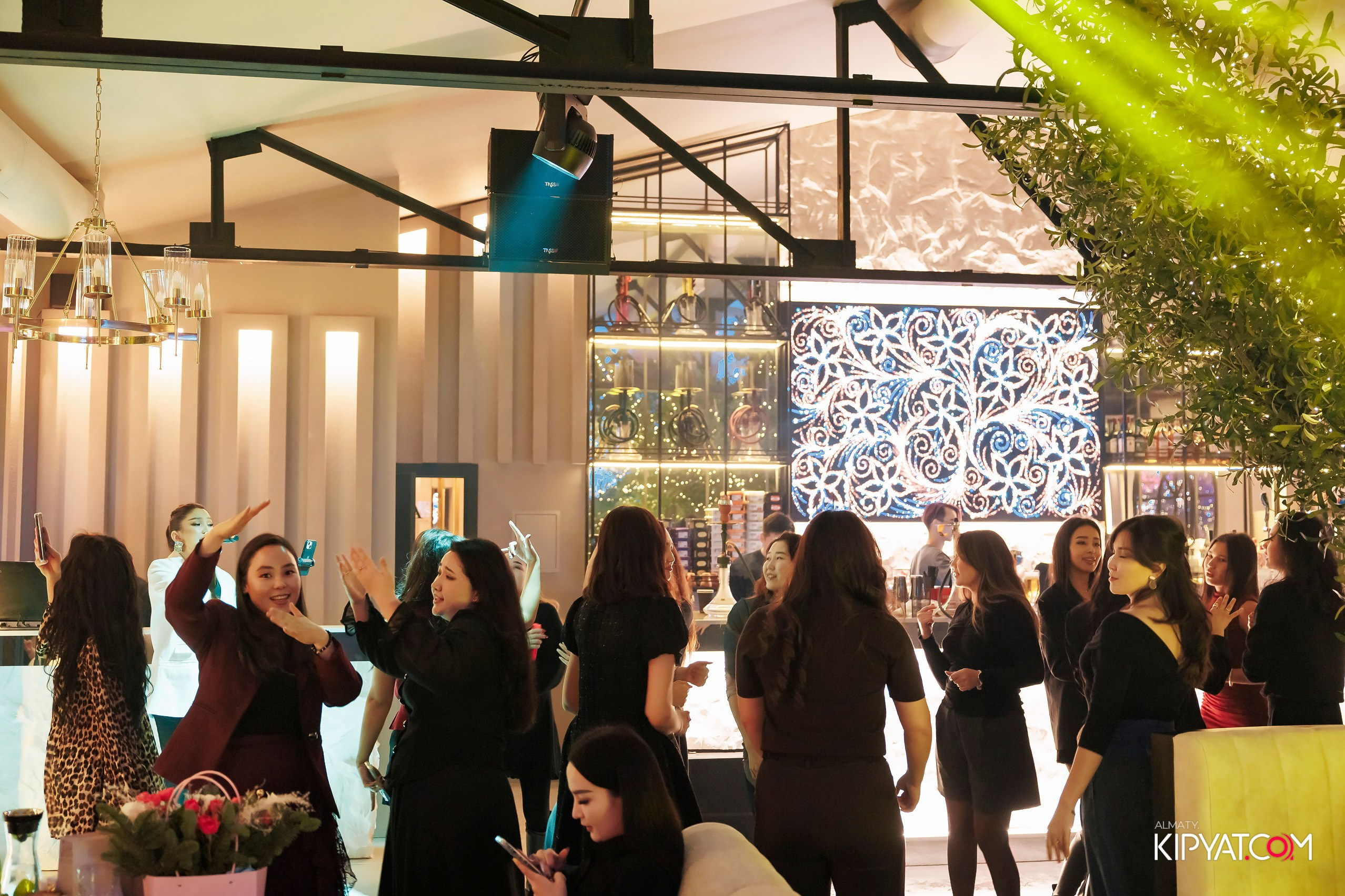 SAHARA ASIAN MIX RESTAURANT. КИПЯТКОМ АЛМАТЫ! Фотосъемка мероприятий в Алматы