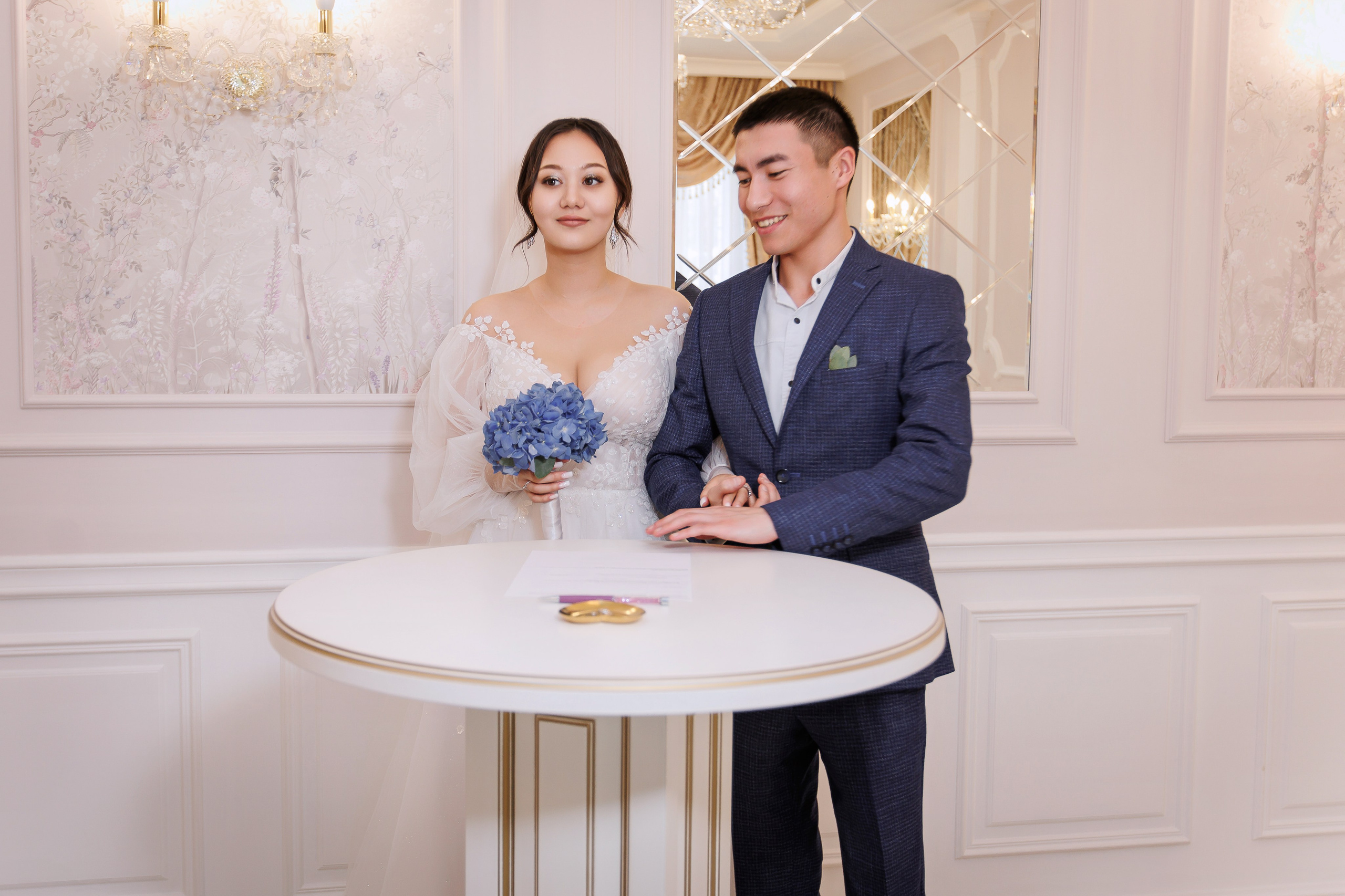 Karina & Bagdat. Anne Miller | Photographer