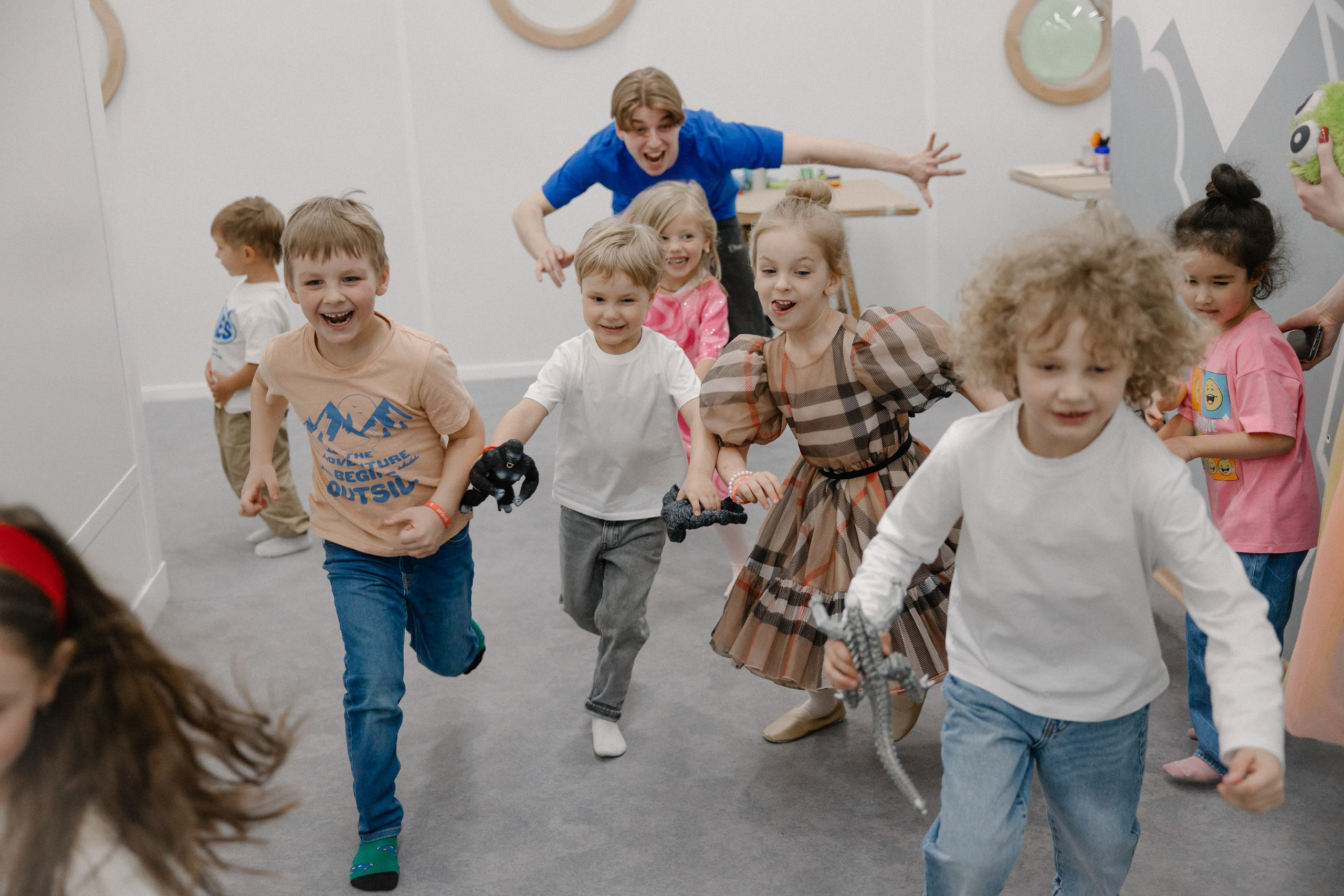 День рождения Алисы в игровой. 22.03.2024. Семейный, портретный и свадебный фотограф в Москве и Одинцово Лощинина Мария