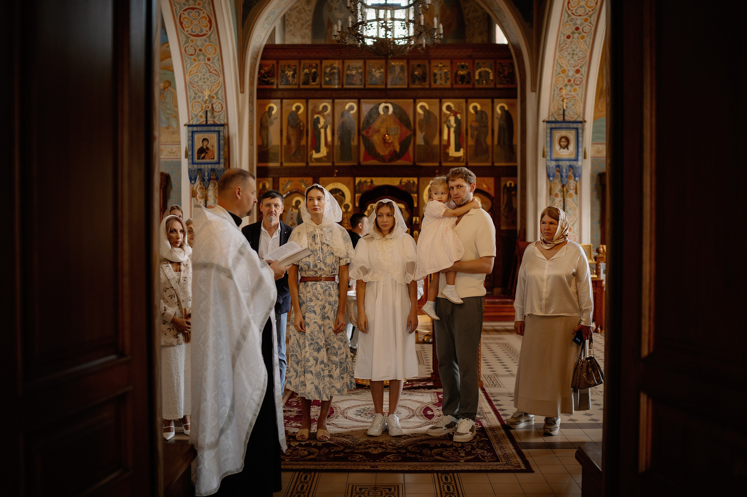 Крещение Эммы. Фотограф на Крещение и Венчание в Красноярске Рамазанова Юлия