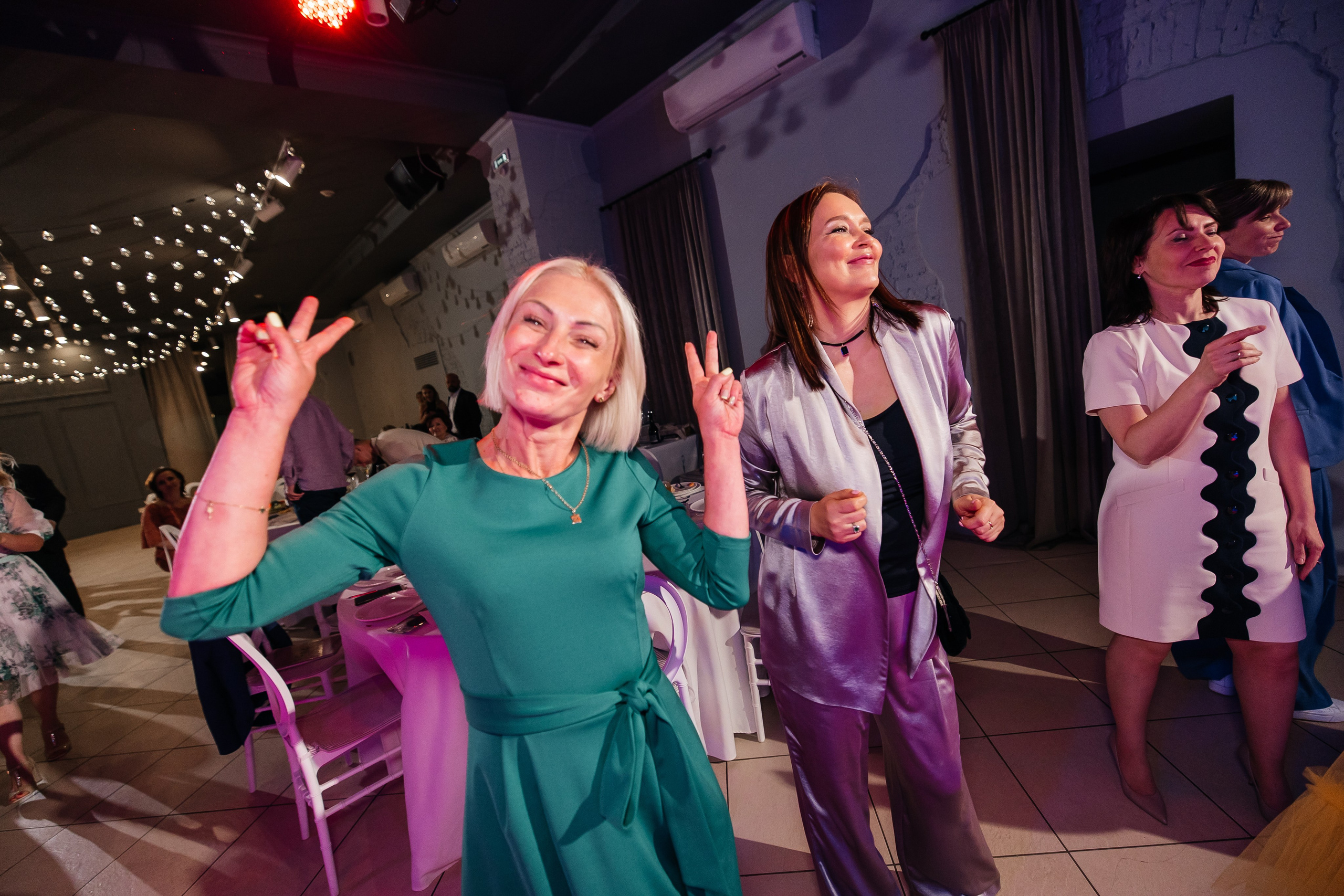 2023-06-23 Выпускной МБОУ СОШ № 10. Фотограф в Красноярске