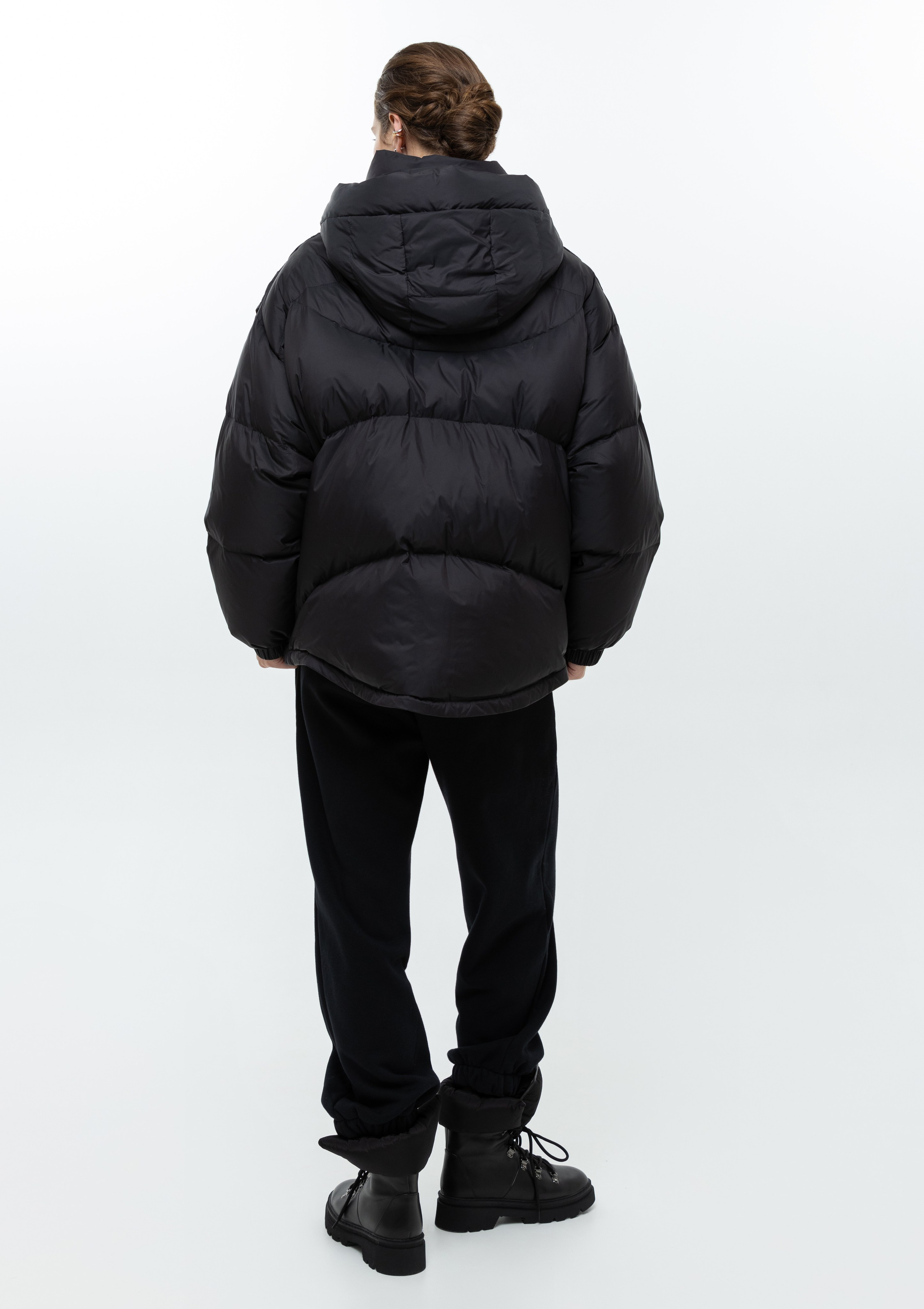 Каталог. Верхняя одежда + трикотаж бренда. 4ч,. Визажист для брендов, Фэшн продюсер Олеся Глушкова