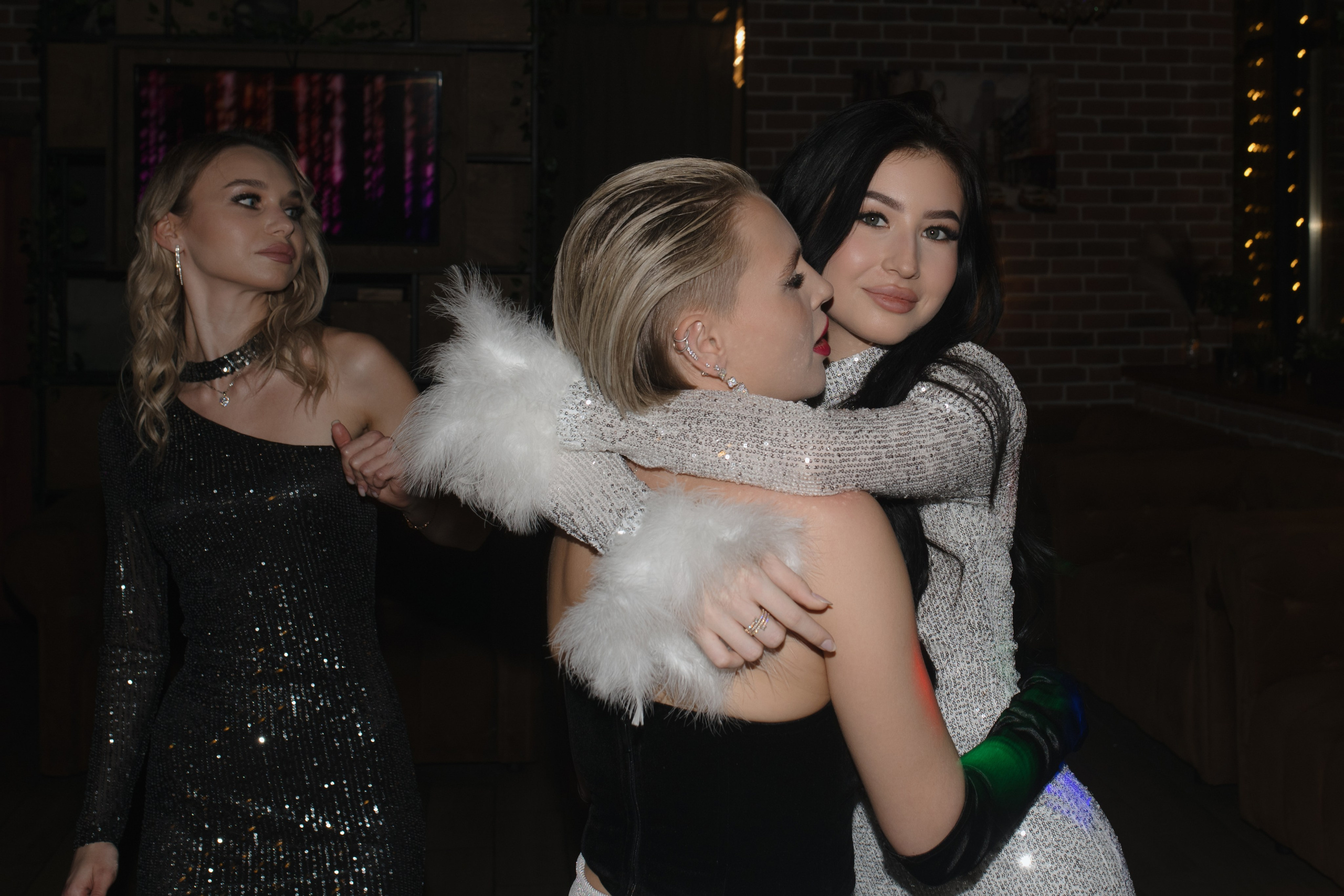 День рождения Томы — Let`s Talk Bar. Свадебный фотограф Екатеринбург/Челябинск — Любовь Волохова