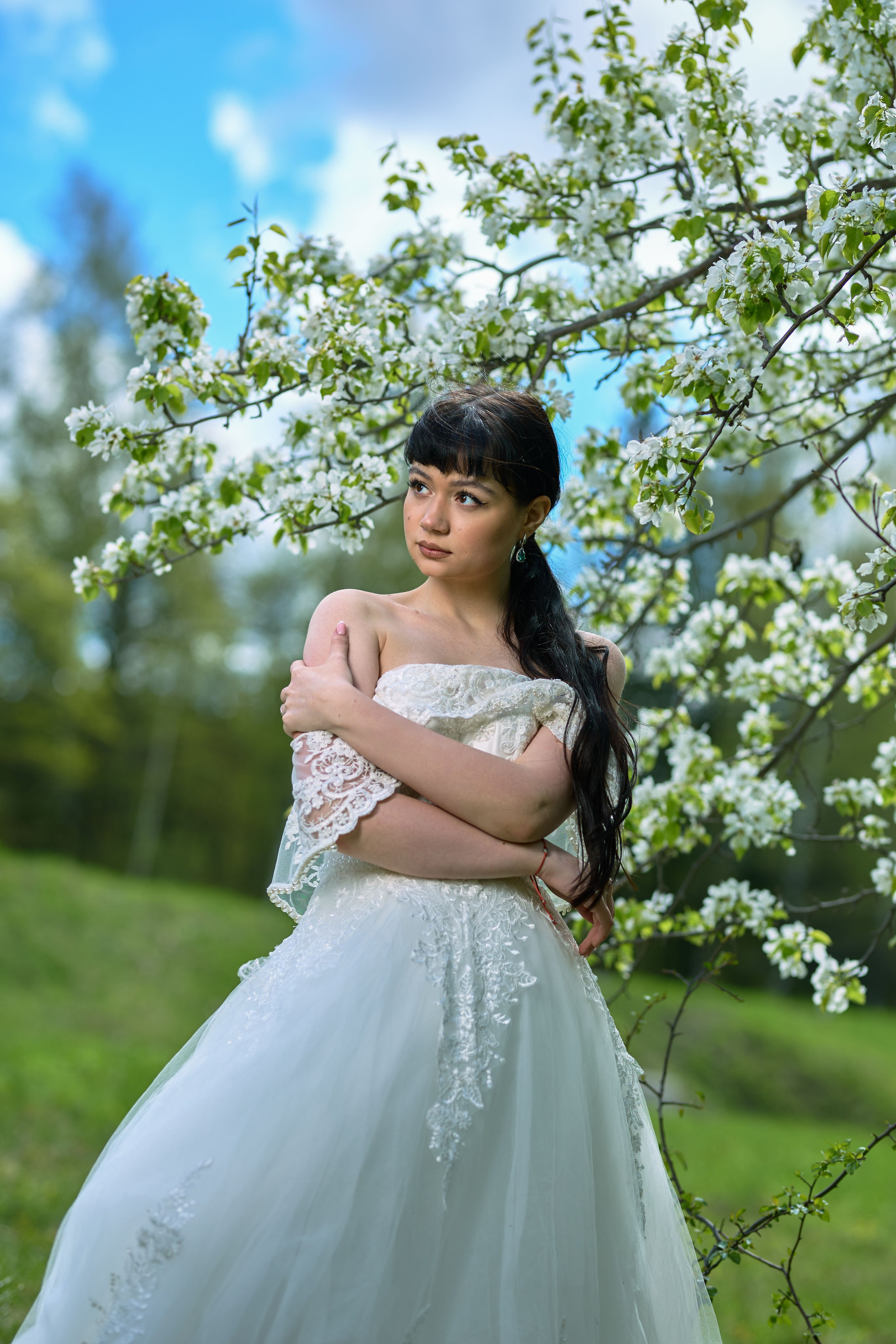 фотосессия девушка в цветущем саде чебоксары