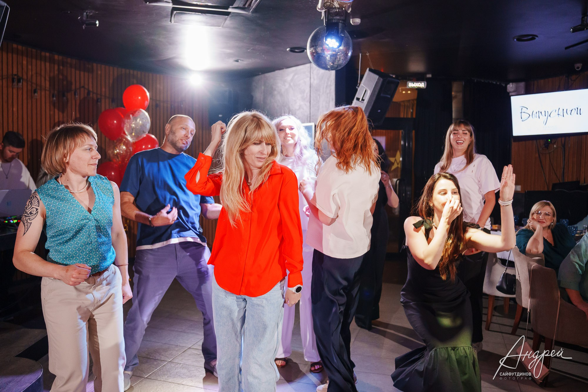 Выпускной 9а Азъбукаведи. Свадебный и семейный фотограф в Ростове-на-Дону. Андрей Сайфутдинов