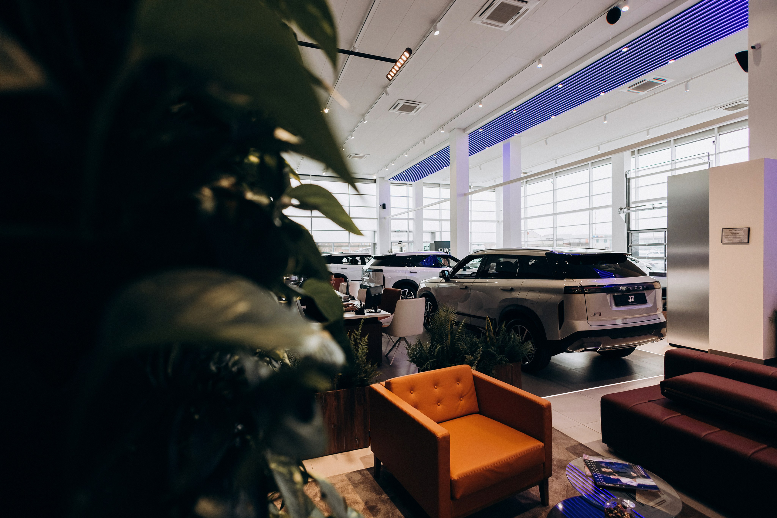 Автосалон OMODA \ Jaecoo \ Changan. Фотограф в Краснодаре Лагунов Владимир