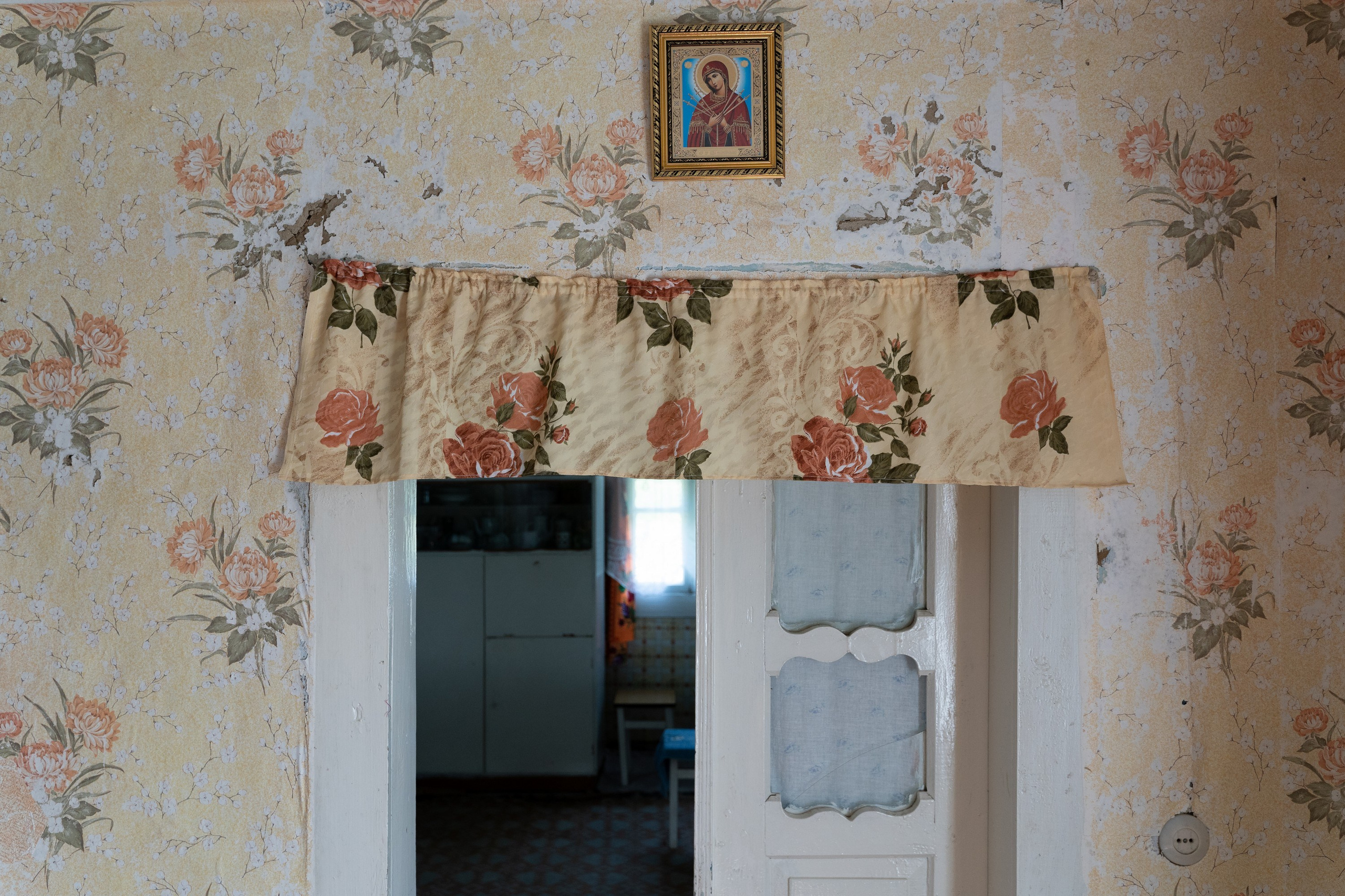 Home.land. Künstler Verstecktoff