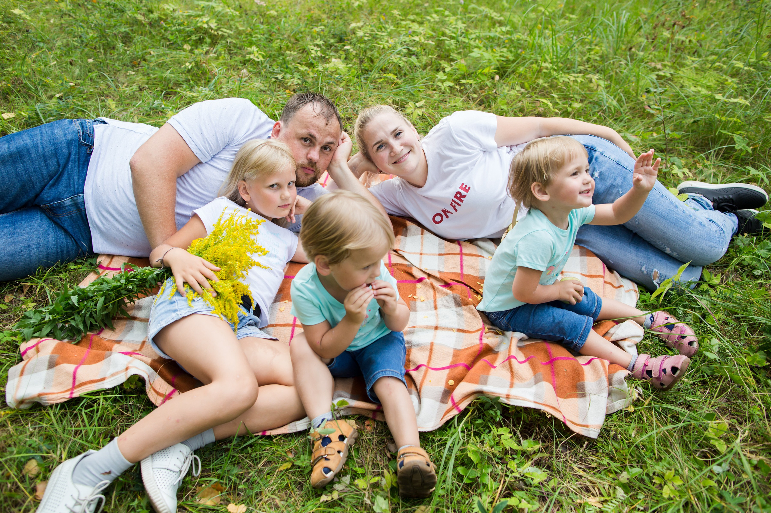 Прогулка в лесу. Репортажный, семейный и детский фотограф в Пензе и Заречном Арина Ермилова. Картины барельеф на заказ