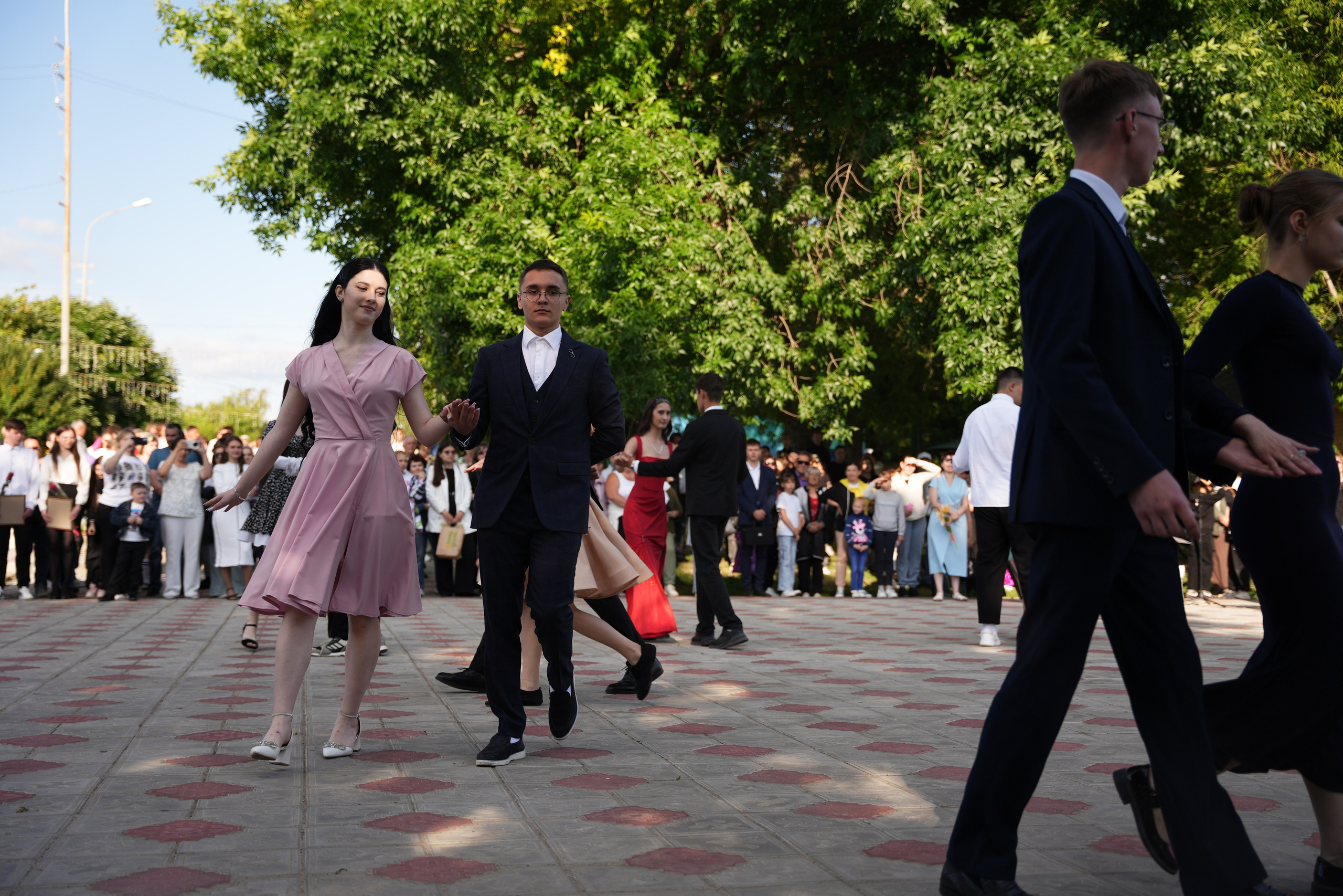 Выпускной в парке. Ольга Плаксина фотограф в Саратове