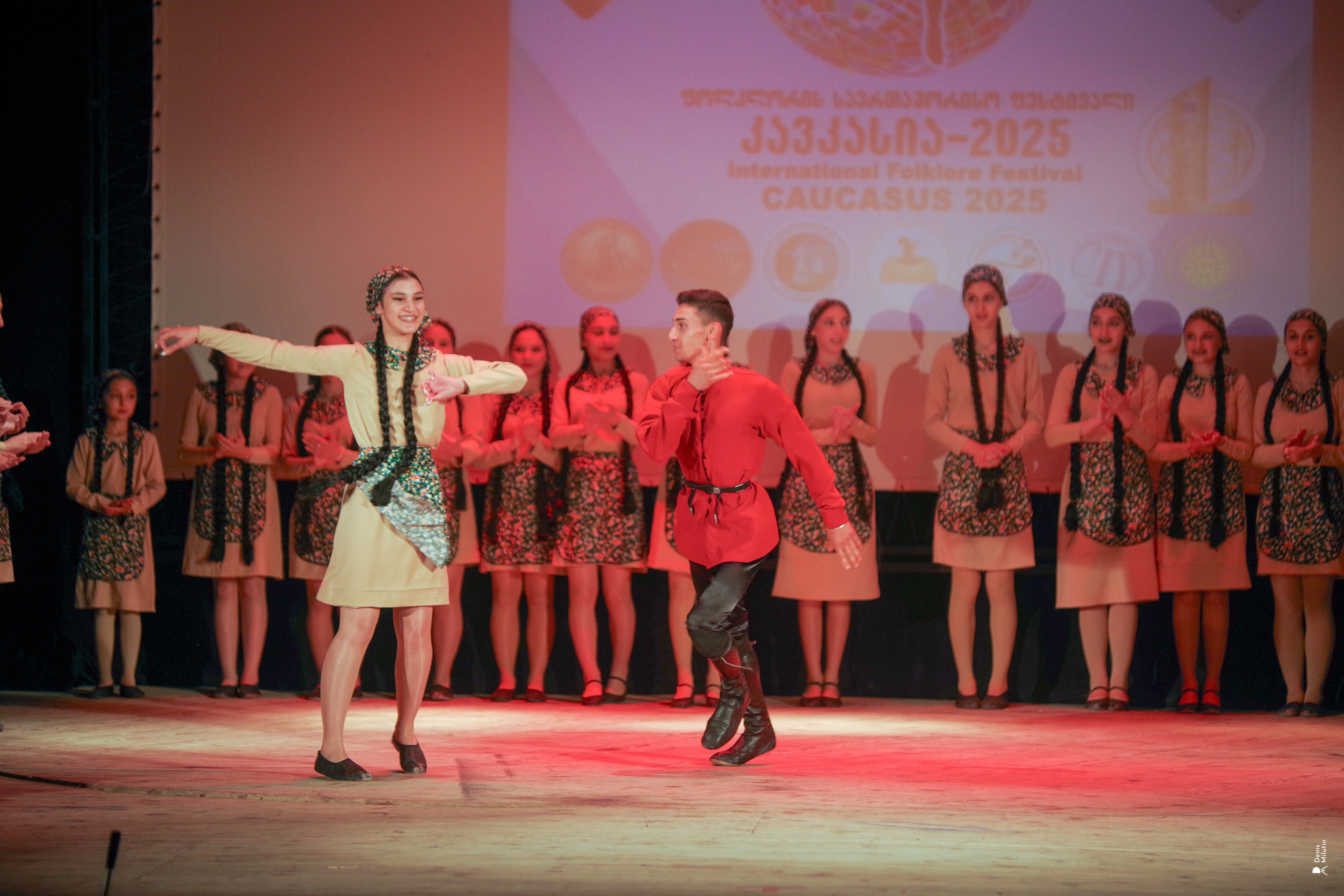 Танцы в прекрасном Они. Портретный фотограф Денис Милютин