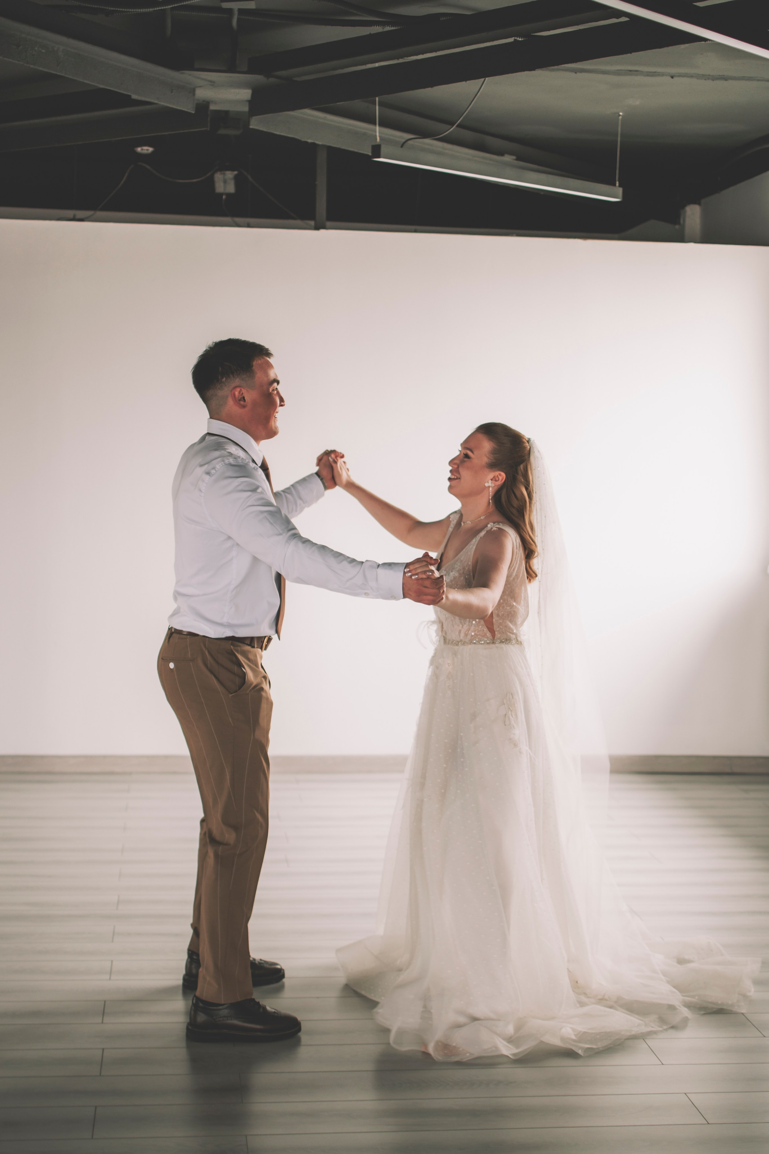 Альберт и Анастасия (Студийная фотосессия, роспись в ДК Нефтяник + фотосессия с гостями). Семейный и свадебный фотограф Губкинский и Ставрополь