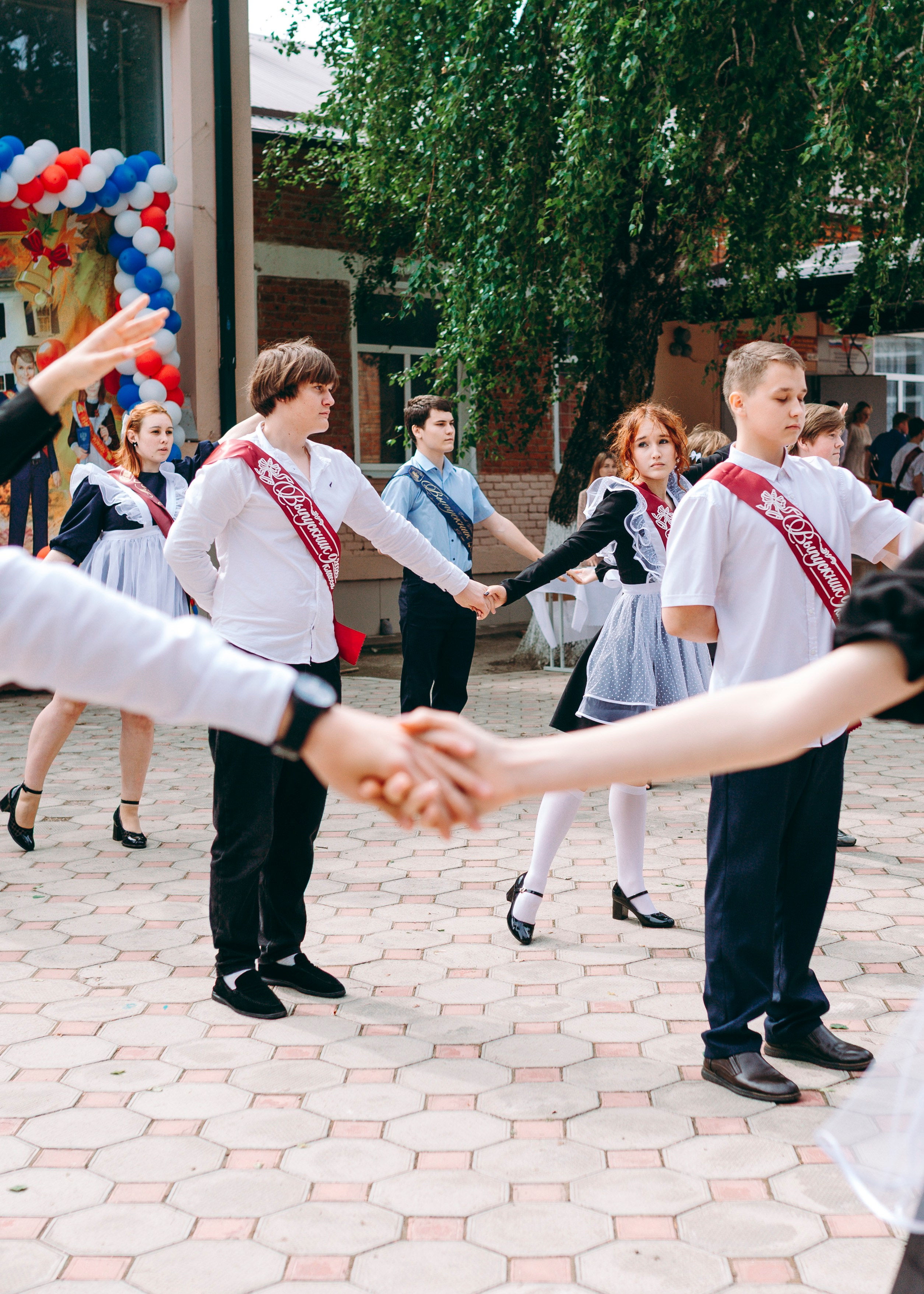 Последний звонок 9 класс. Фотограф в Приморско-Ахтарске Марьяна Чопко