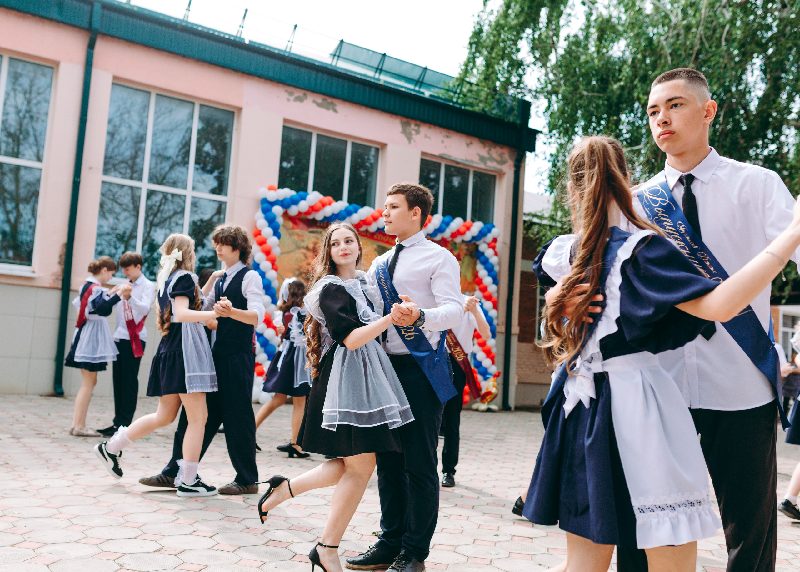 Последний звонок 9 класс. Фотограф в Приморско-Ахтарске Марьяна Чопко