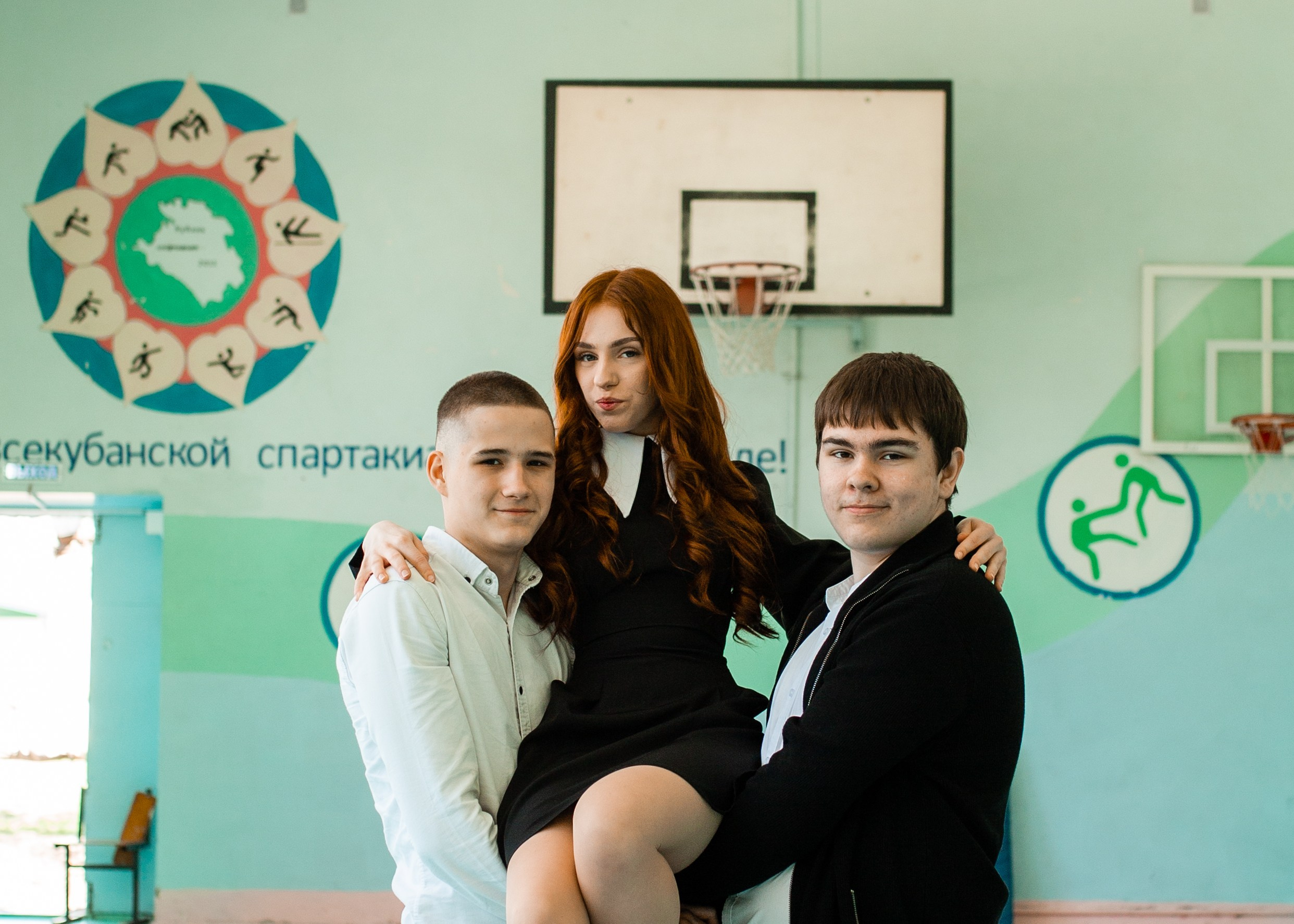9 класс в школе. Фотограф в Приморско-Ахтарске Марьяна Чопко