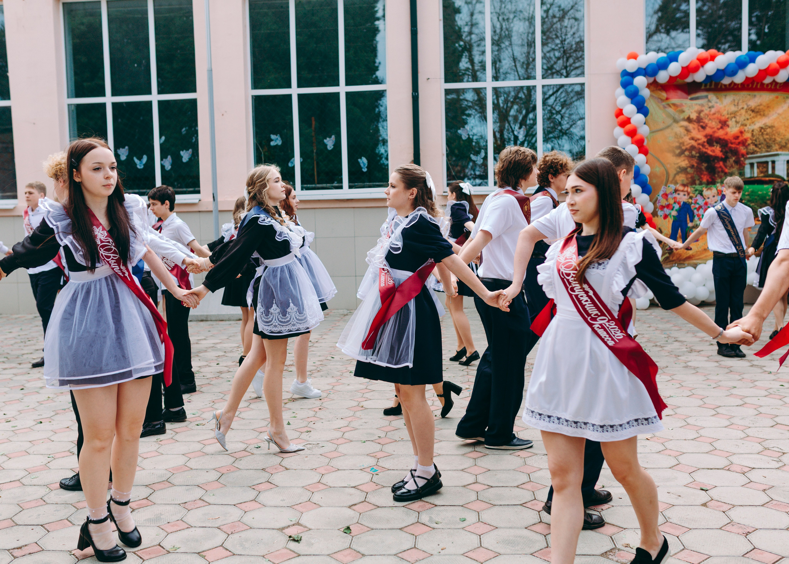 Последний звонок 9 класс. Фотограф в Приморско-Ахтарске Марьяна Чопко