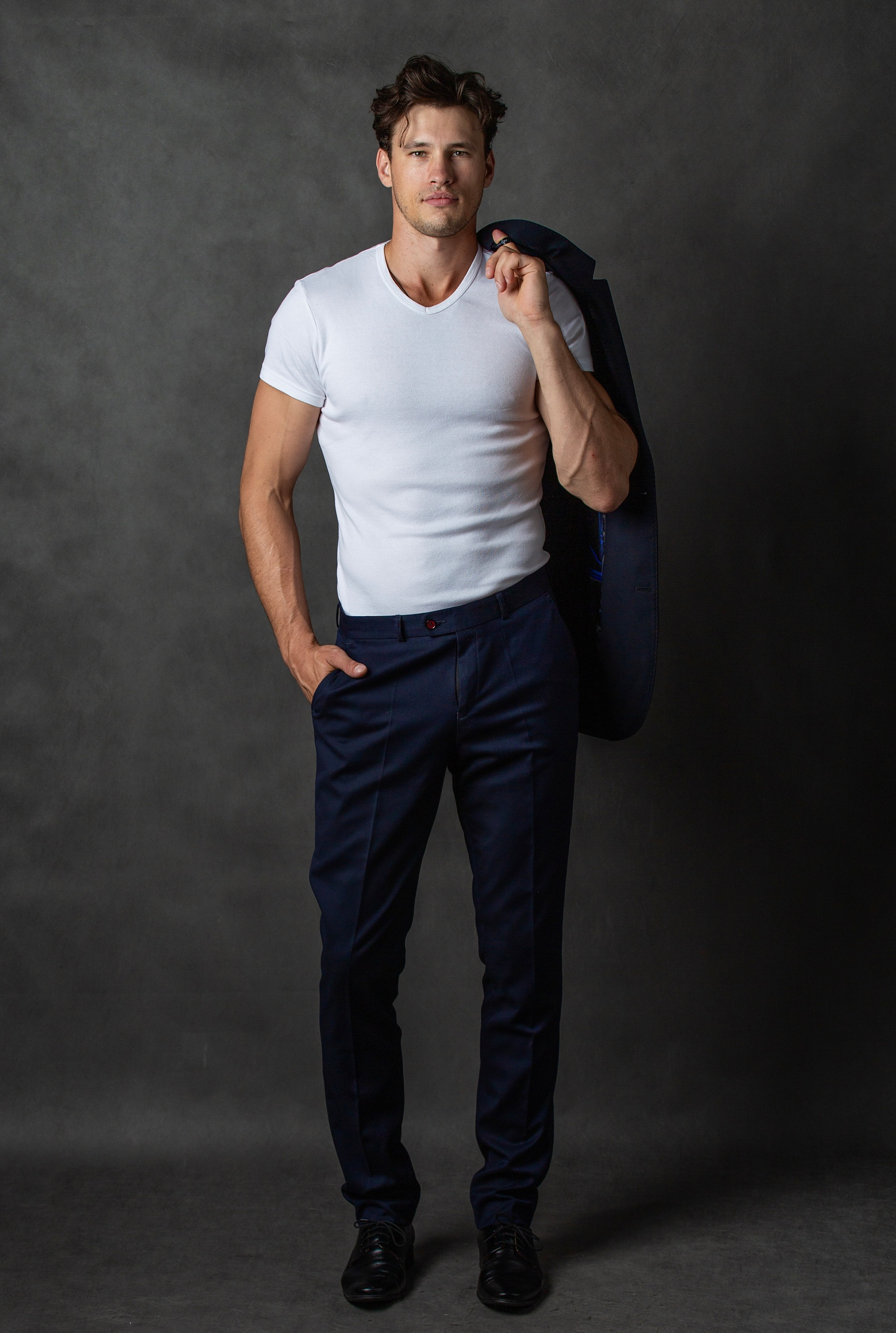 Модель Дима. Продакшен г. Москва съемка мужской одежды, мужские модели, фото и видео, организация под ключ