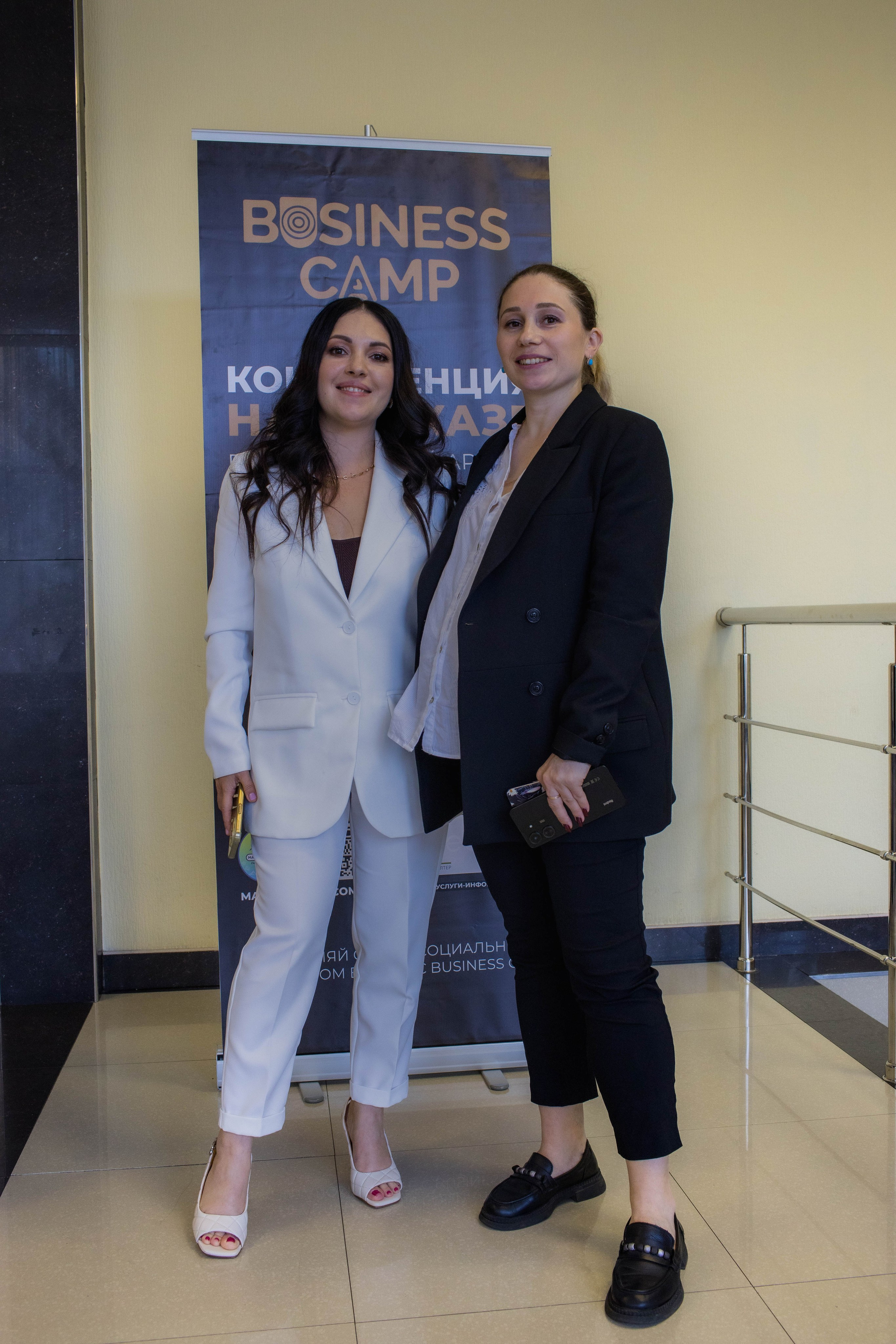 КОНФЕРЕНЦИЯ ПО ПОСУТОЧНОЙ АРЕНДЕ. Медиапродюсер, фотограф в Минеральных Водах —Виктор Холодов