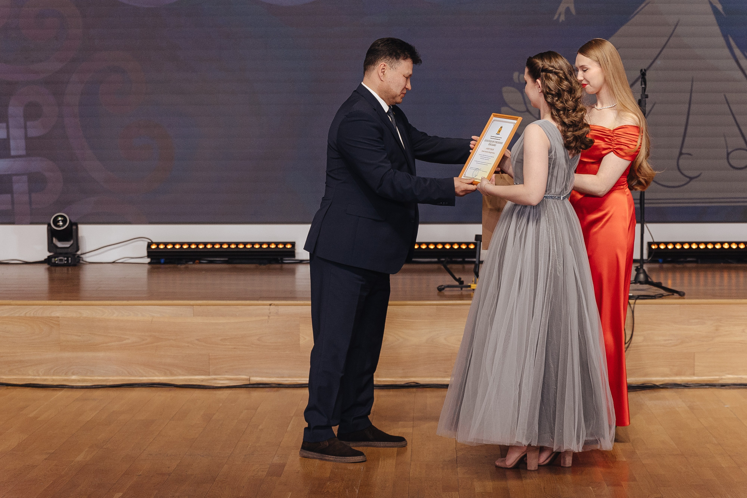 Студенческий бал. Свадебный и семейный фотограф в Улан-Удэ