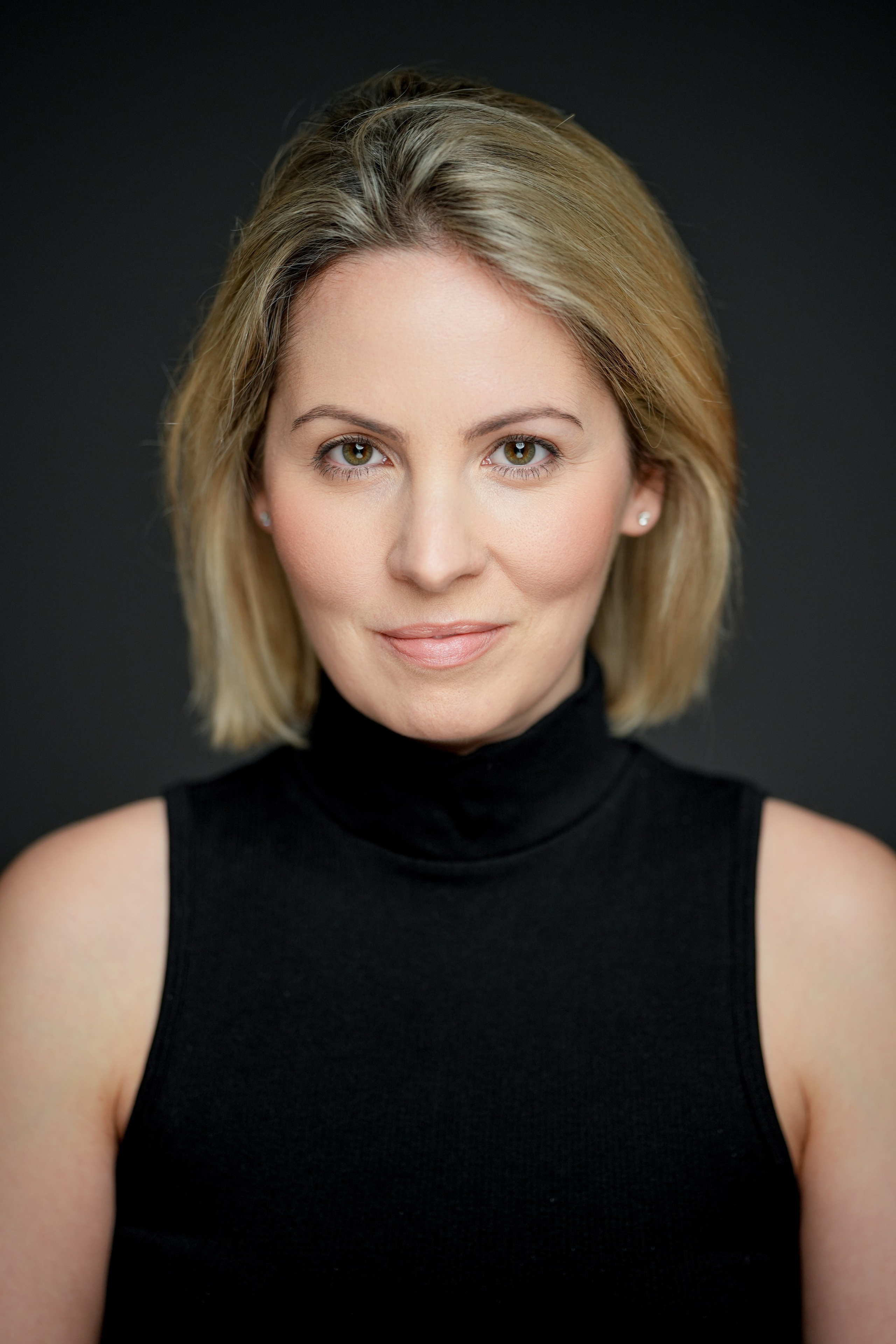 Актриса Елизавета Олиферова. Портретная съемка в Москве, студийный фотограф Игорь Фомин