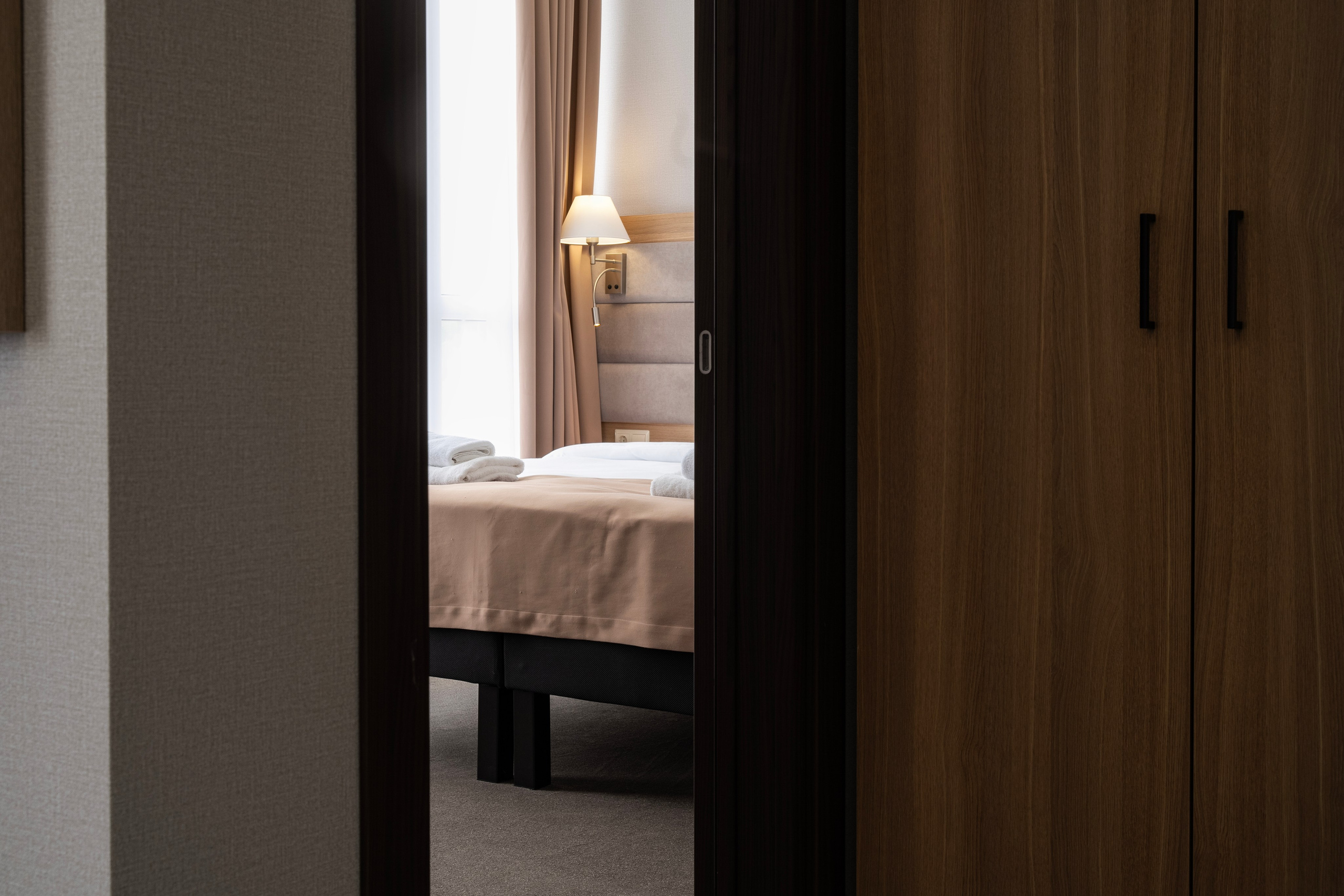 Отель Sariya. Главная