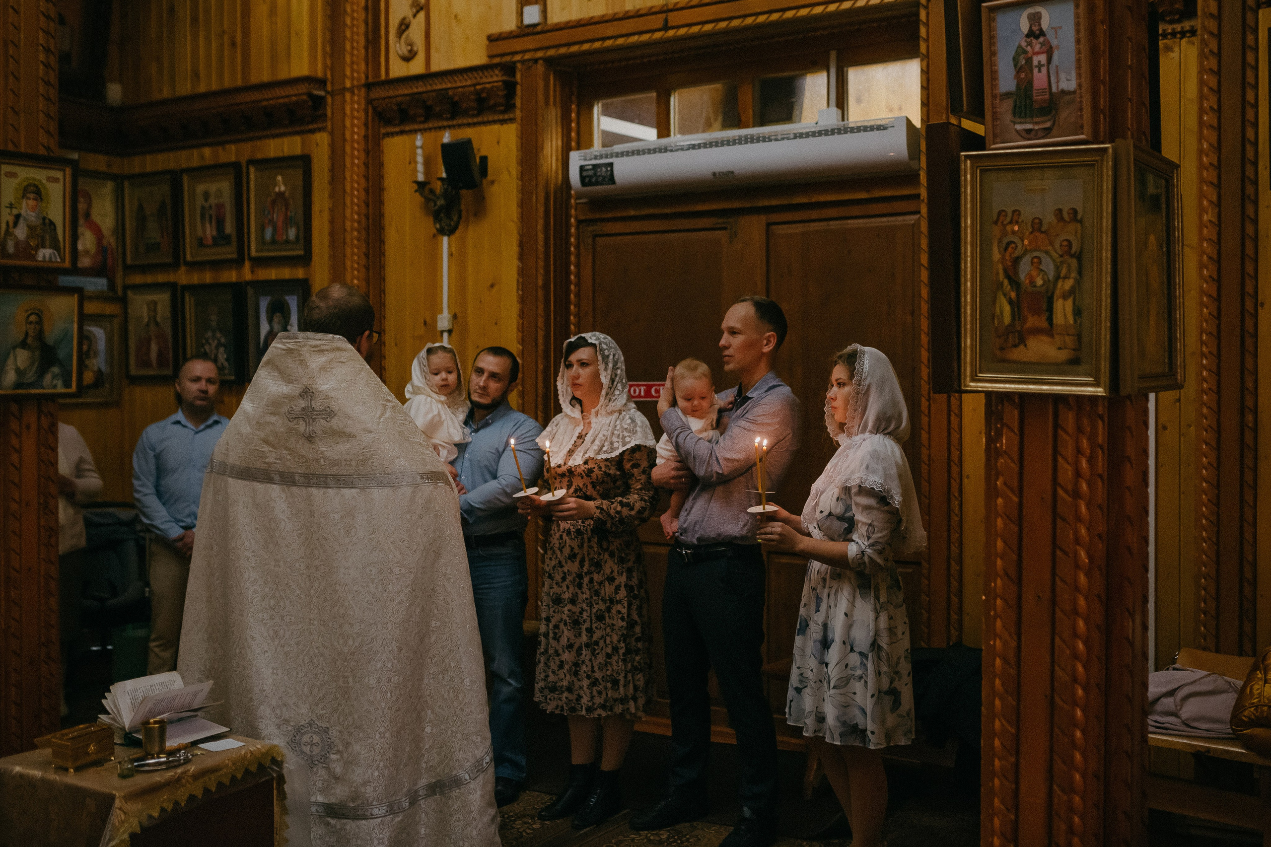 Крещение Таисии и Льва. Храм в честь Святителя Николая. п.Белый Яр. Семейный фотограф в Сургуте