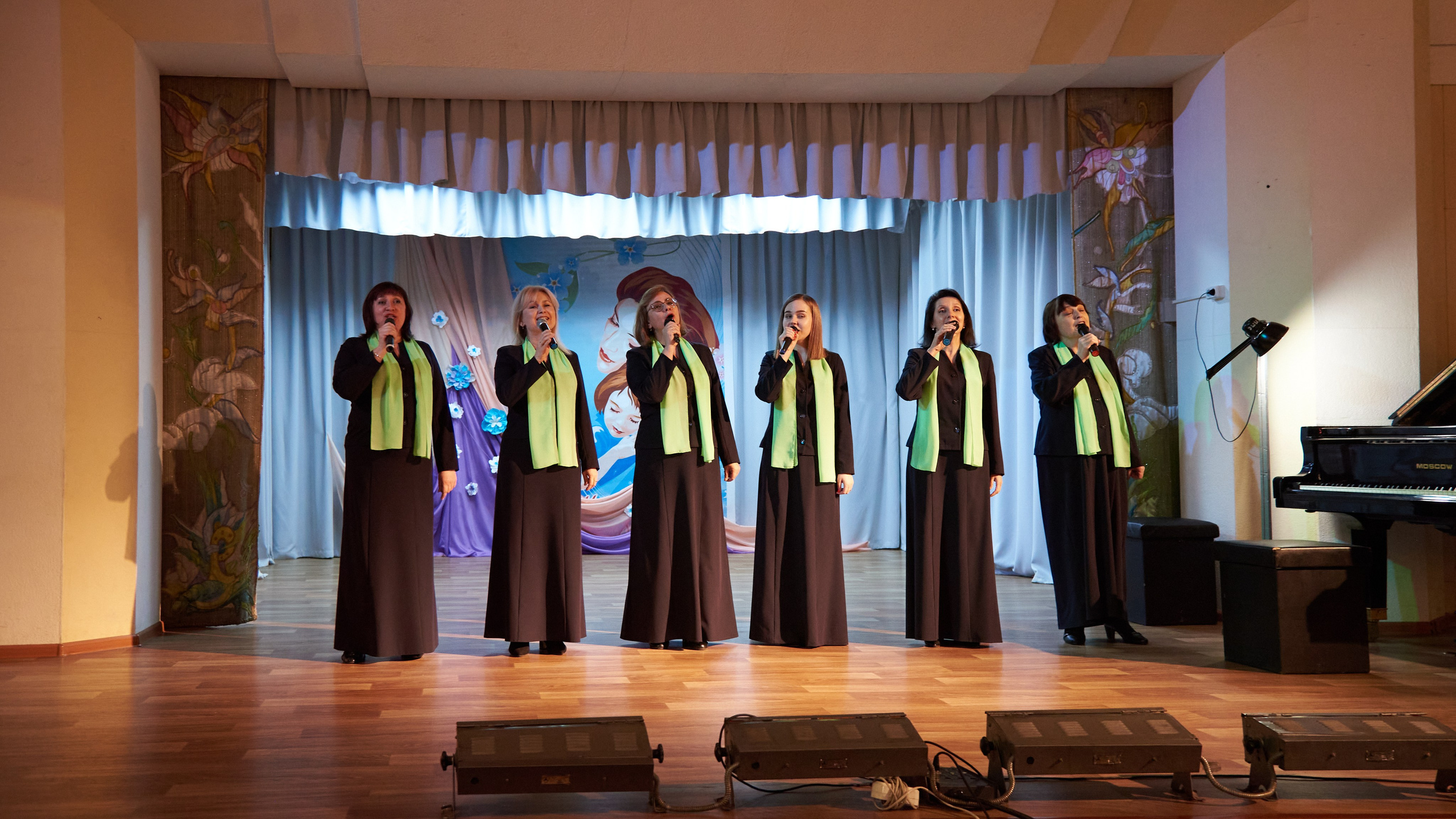 Концерт к международному женскому дню. [fXph] Фотограф Масликов Илья. Съёмка мероприятий в Ленинске-Кузнецком