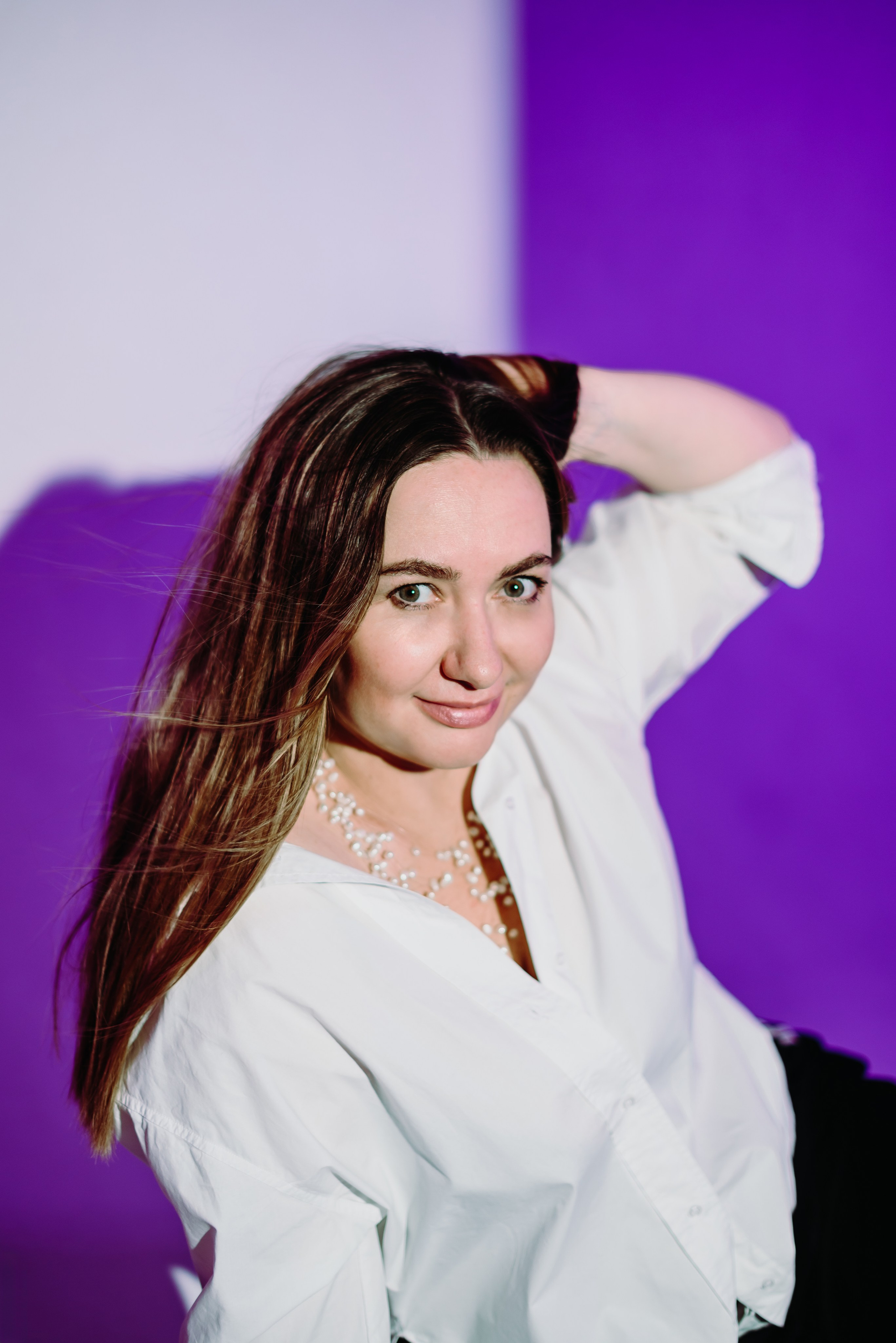 Фотосессия Анеты с цветным светом