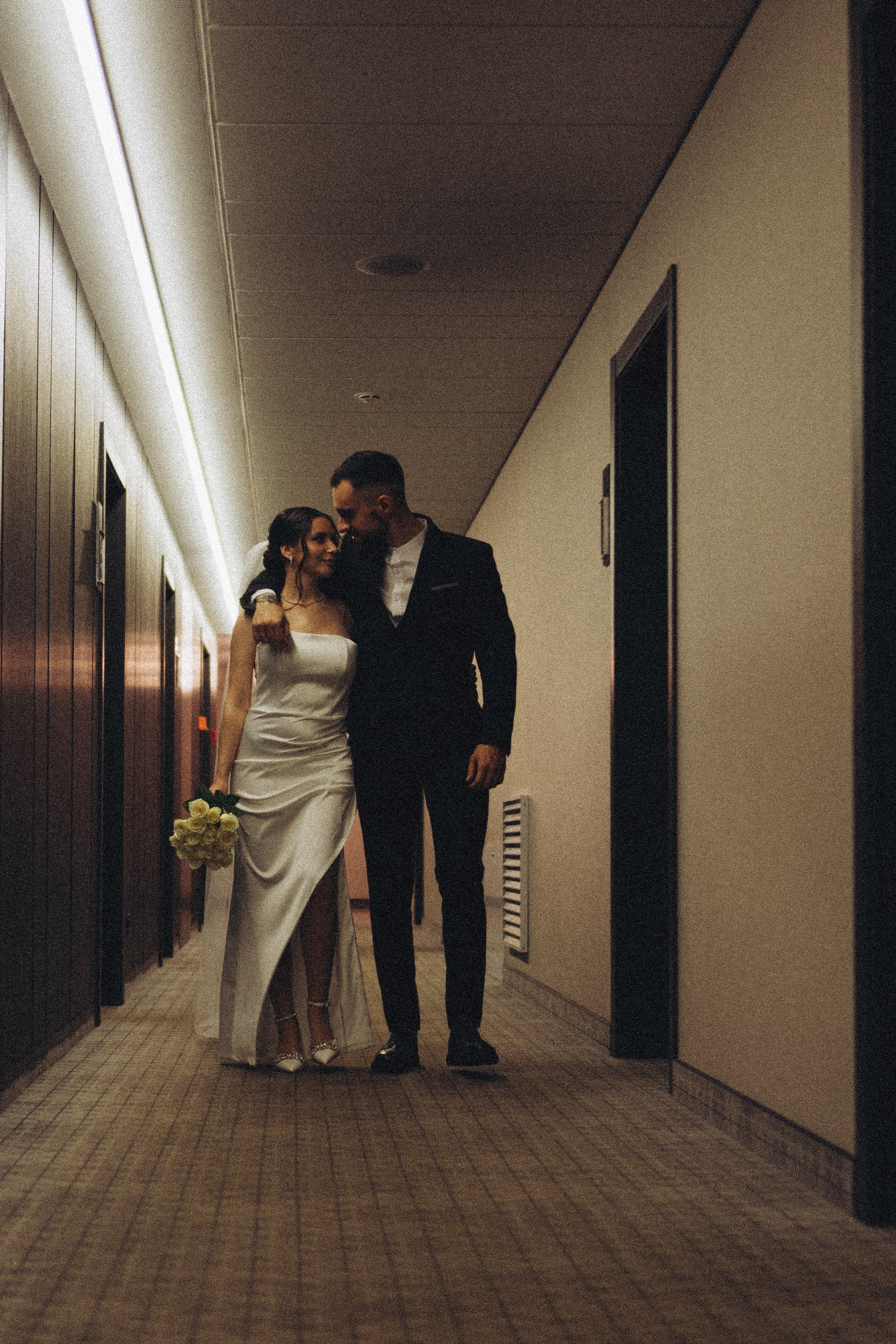 СВАДЕБНАЯ СЬЕМКА СБОРОВ ЖЕНИХА И НЕВЕСТЫ В ОТЕЛЕ И ТАКЖЕ ФОТОСЕССИИЯ В ОТЕЛЕЕ МЕГАПОЛИС БРЯНСК. Профессиональный фотограф, Санкт-Петербург — Виктория Богомолова