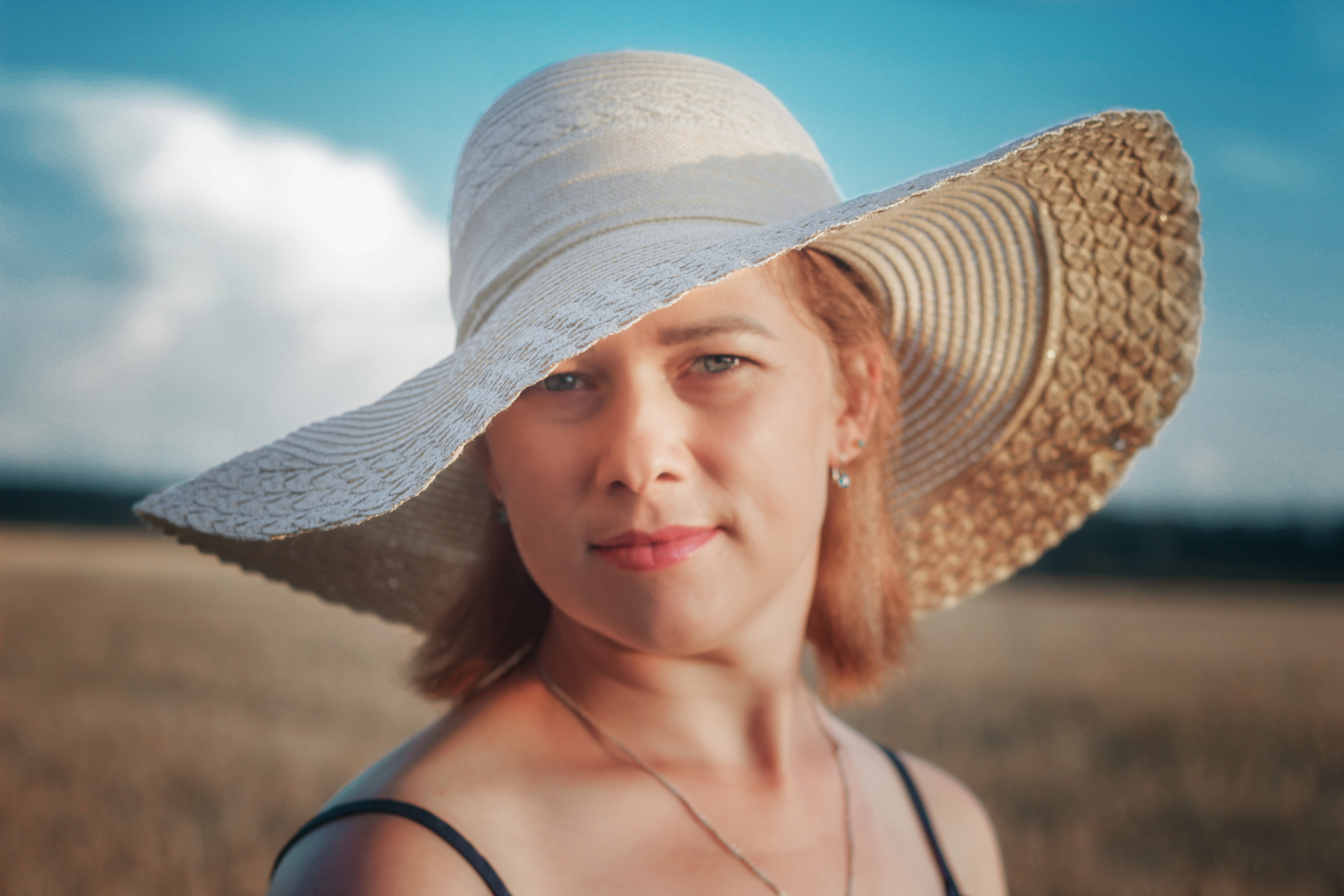 Фотосессия в пшенице. Фотограф Алёна Кладова