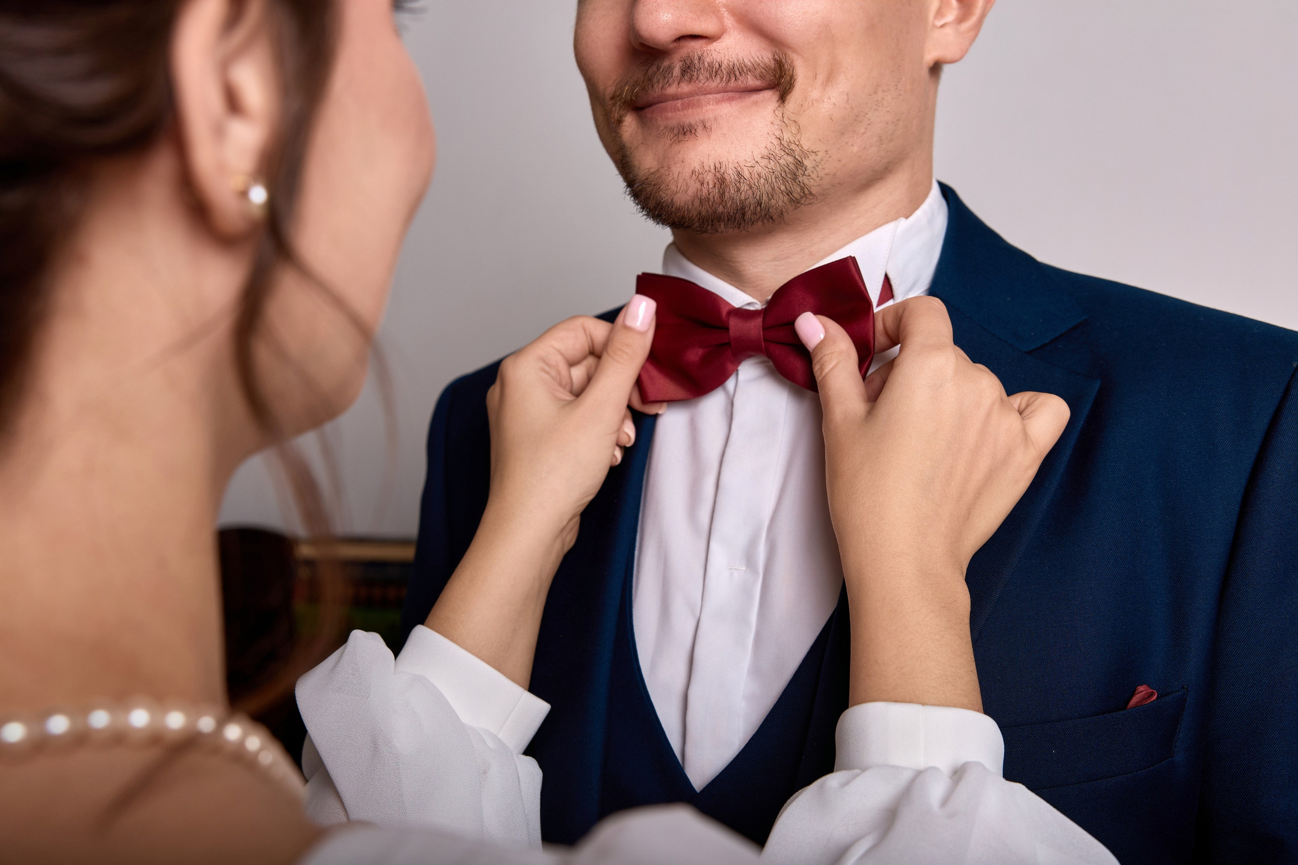 Свадебная фотосессия в студии и регистрация брака в Грибоедовском ЗАГСе