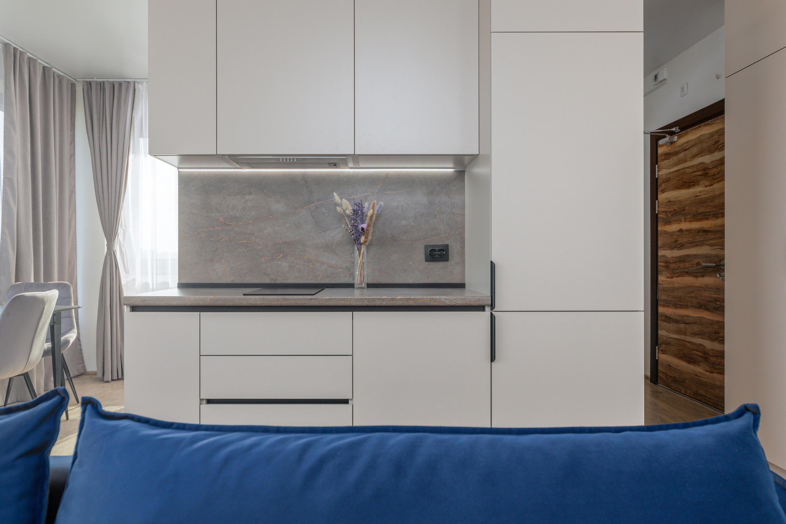 Двухкомнатная квартира, Варфоломеевская ул