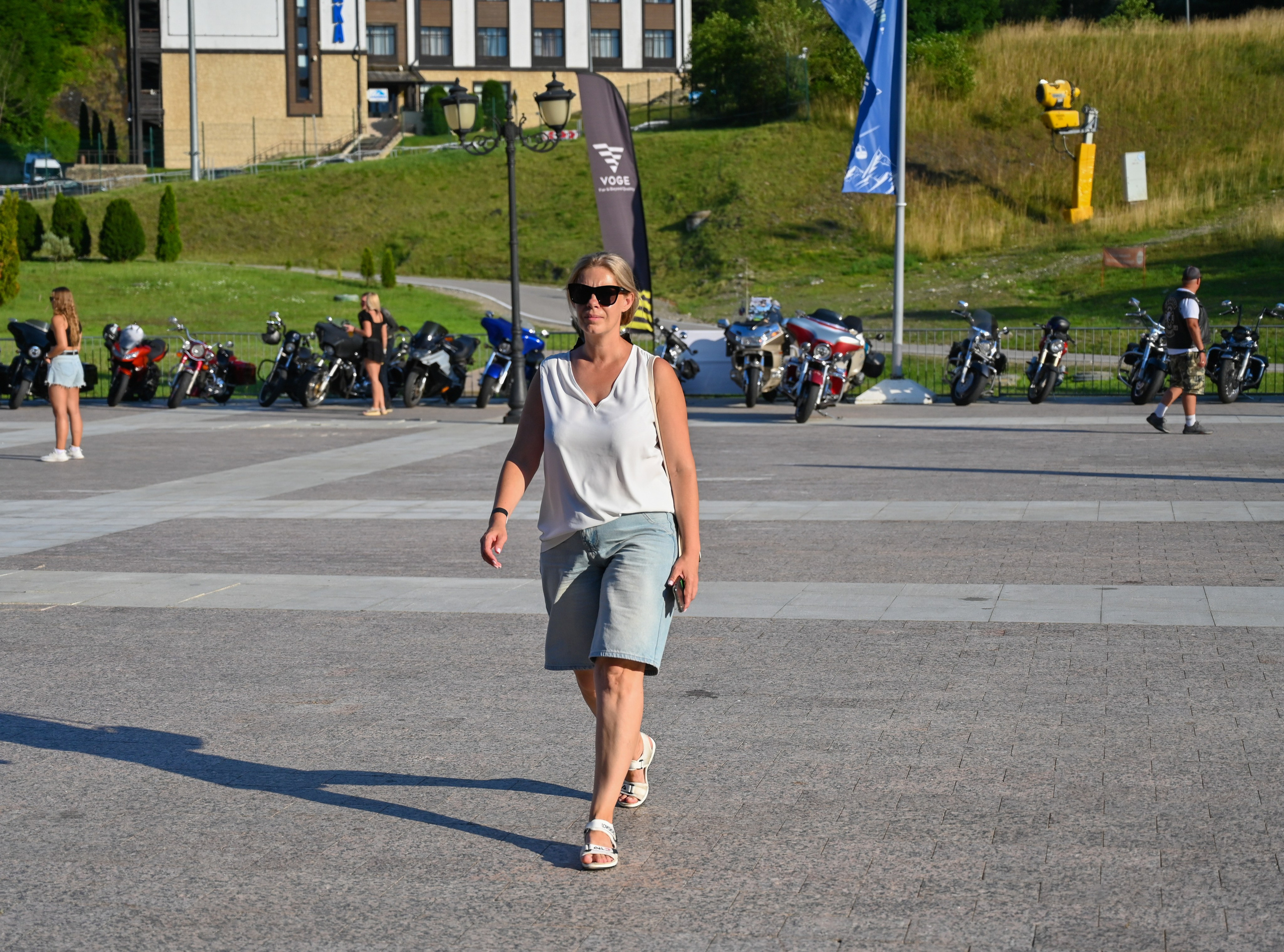 11- ый Ежегодный Байк Фестиваль " Медвежья МОТО ПОЛЯНА». Фотографирую счастливых людей в Сочи