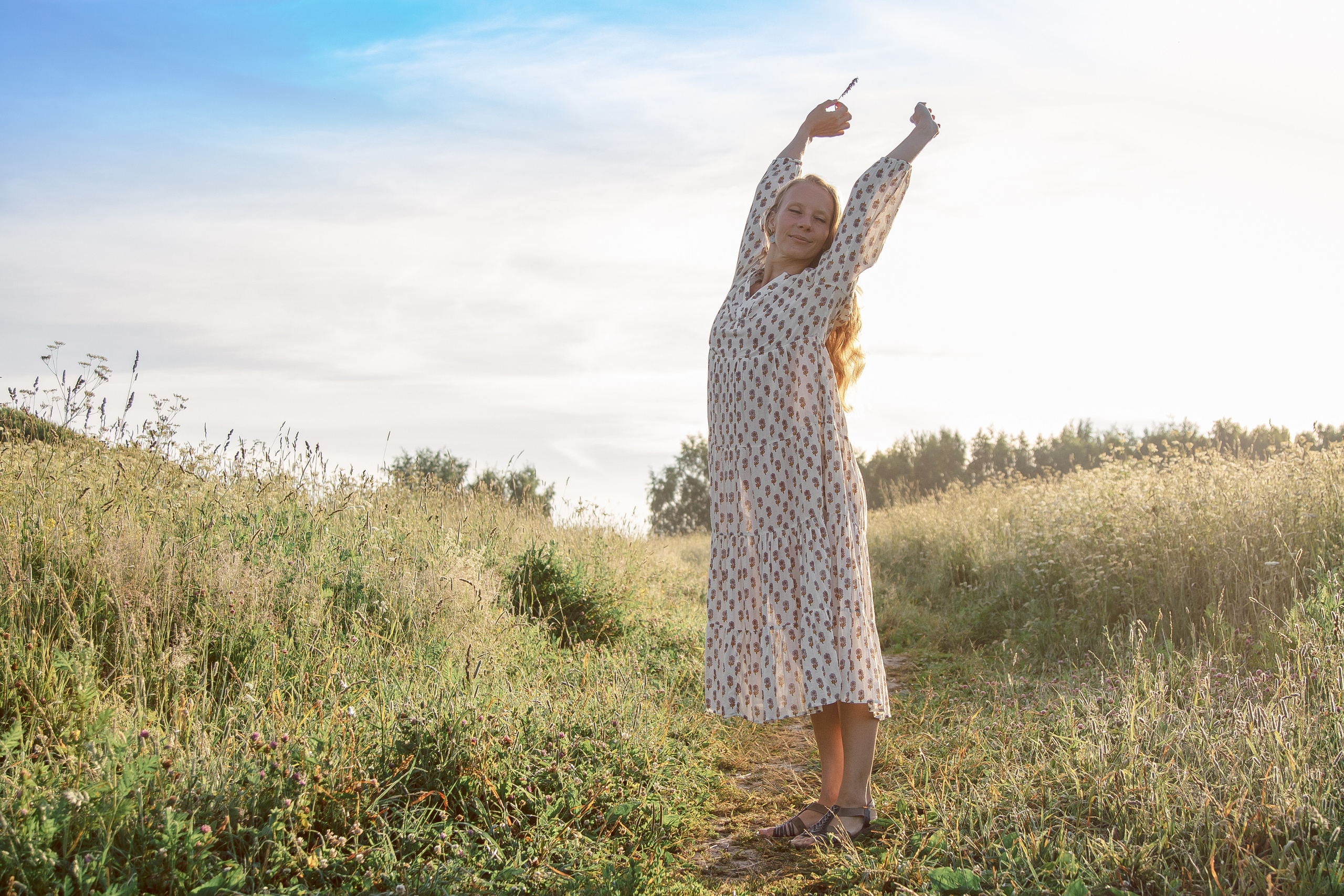 Рассветная фотосессия в поле. Балетный фотограф в Москве Галина Молчанова
