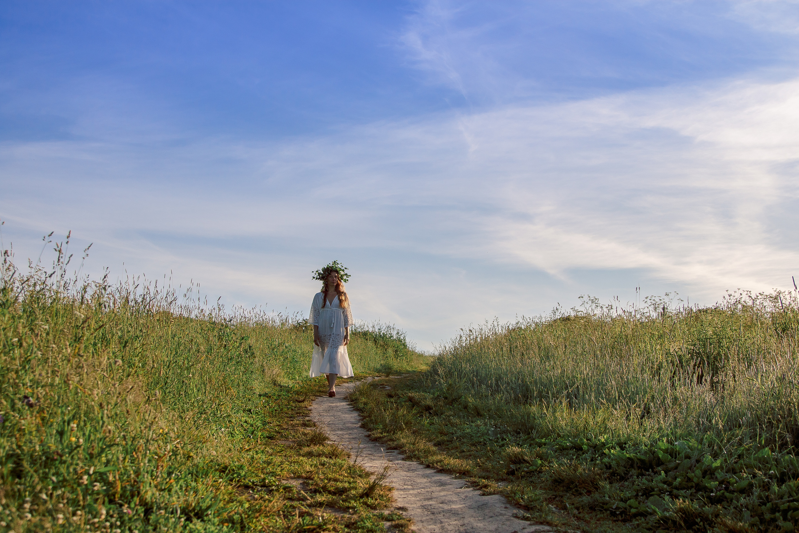 Рассветная фотосессия в поле. Балетный фотограф в Москве Галина Молчанова