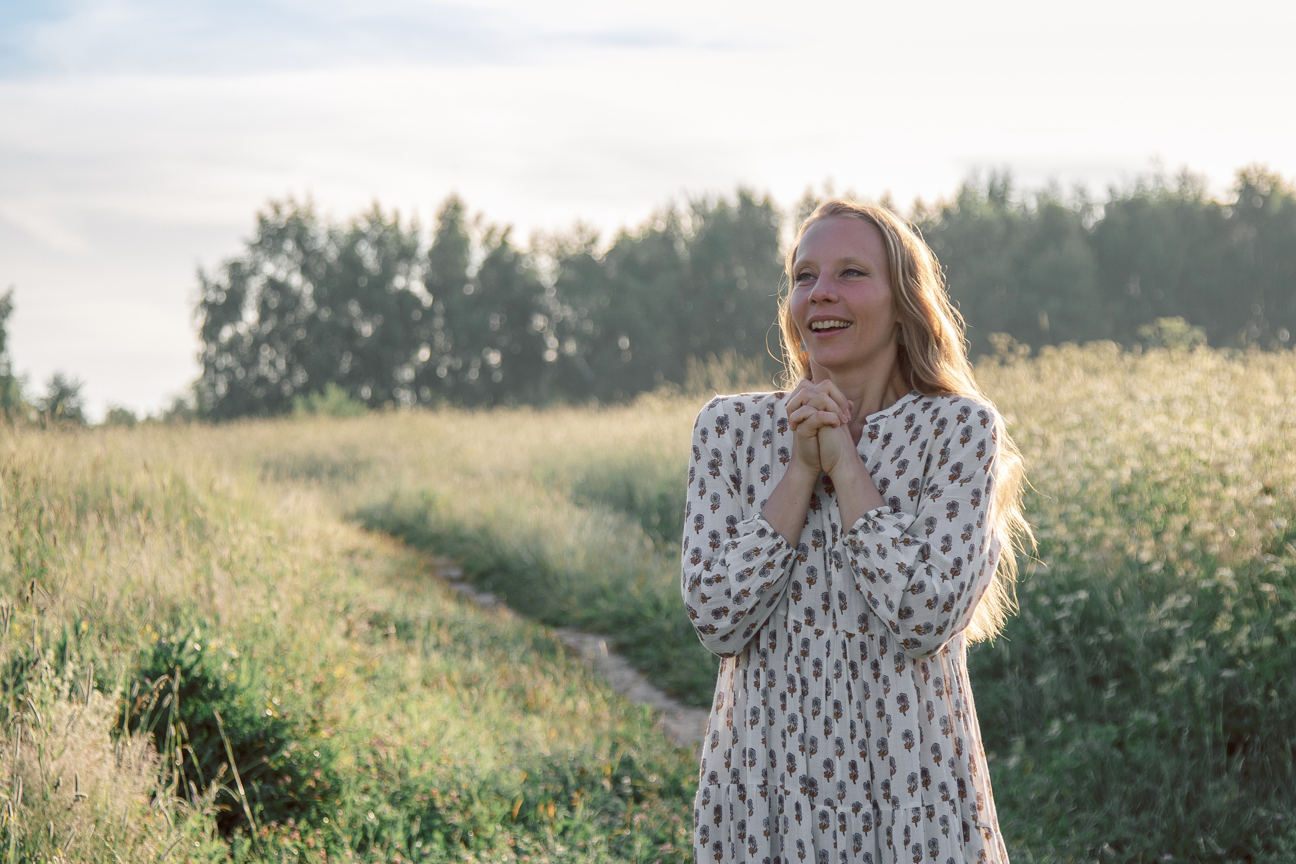 Рассветная фотосессия в поле. Балетный фотограф в Москве Галина Молчанова