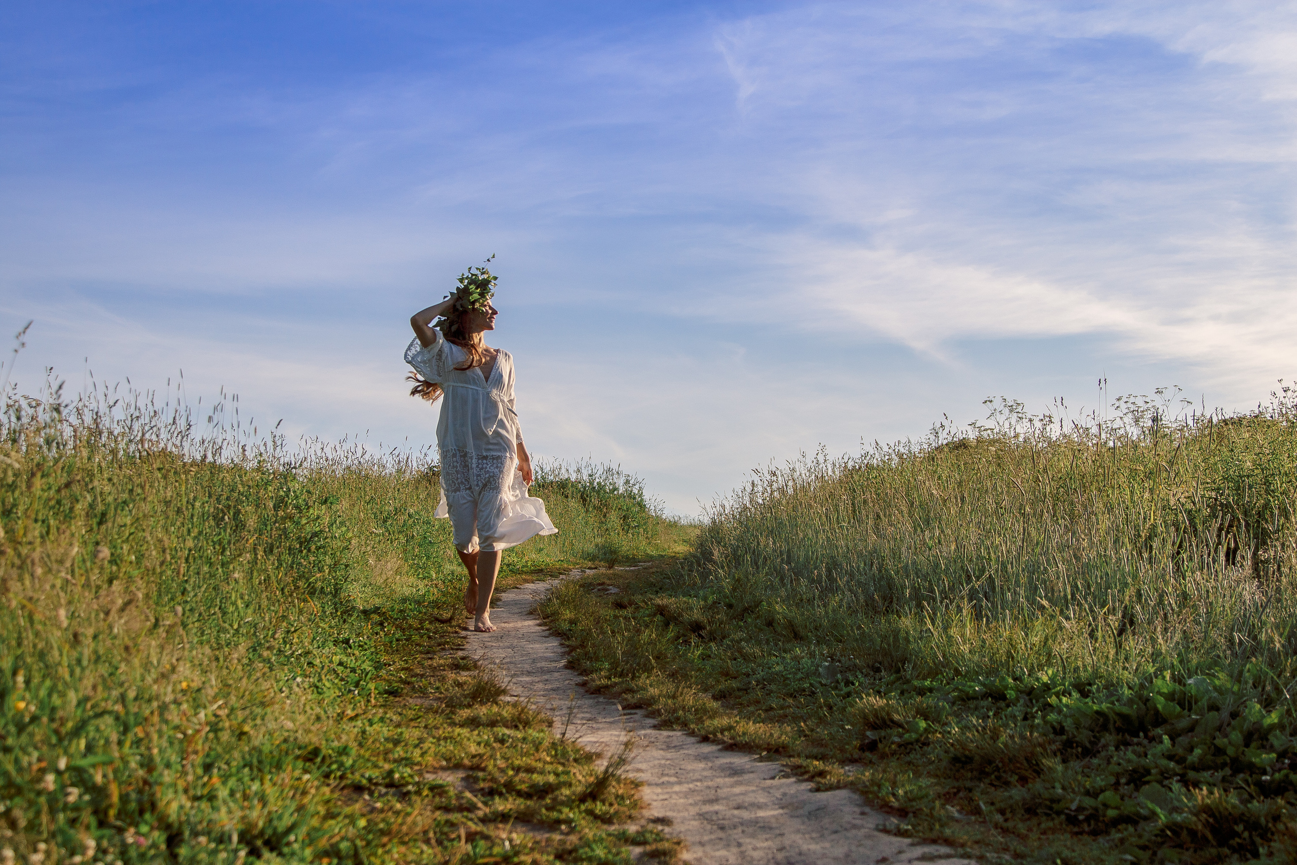 Рассветная фотосессия в поле. Балетный фотограф в Москве Галина Молчанова