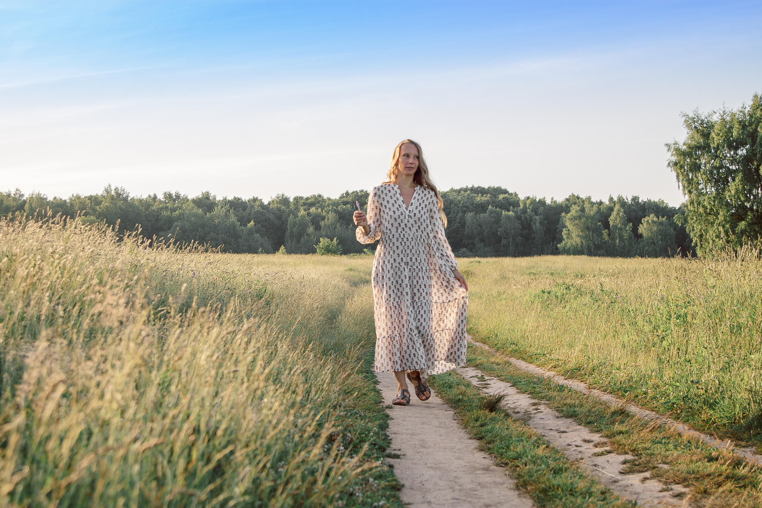 Рассветная фотосессия в поле. Балетный фотограф в Москве Галина Молчанова