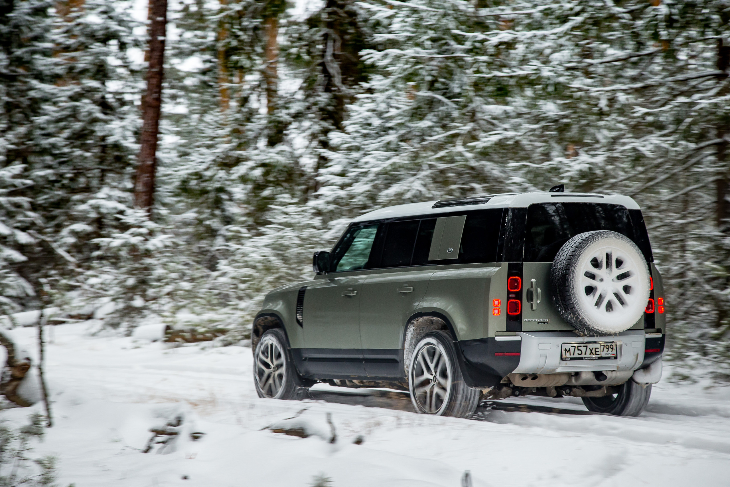 Land Rover Defender & Jeep Wrangler. Фотограф Дмитрий Питерский