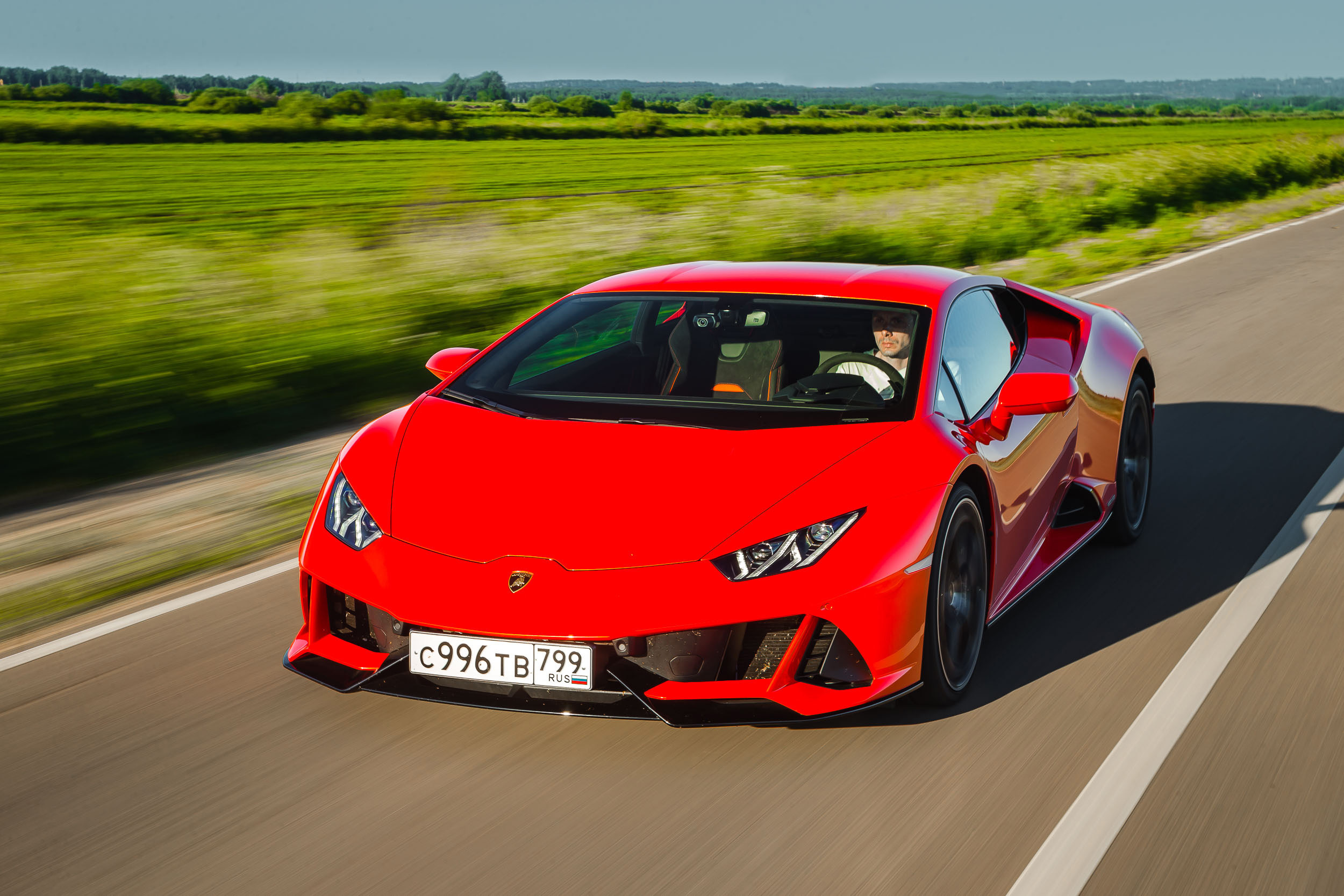 Lamborghini Huracan Evo. Фотограф Дмитрий Питерский