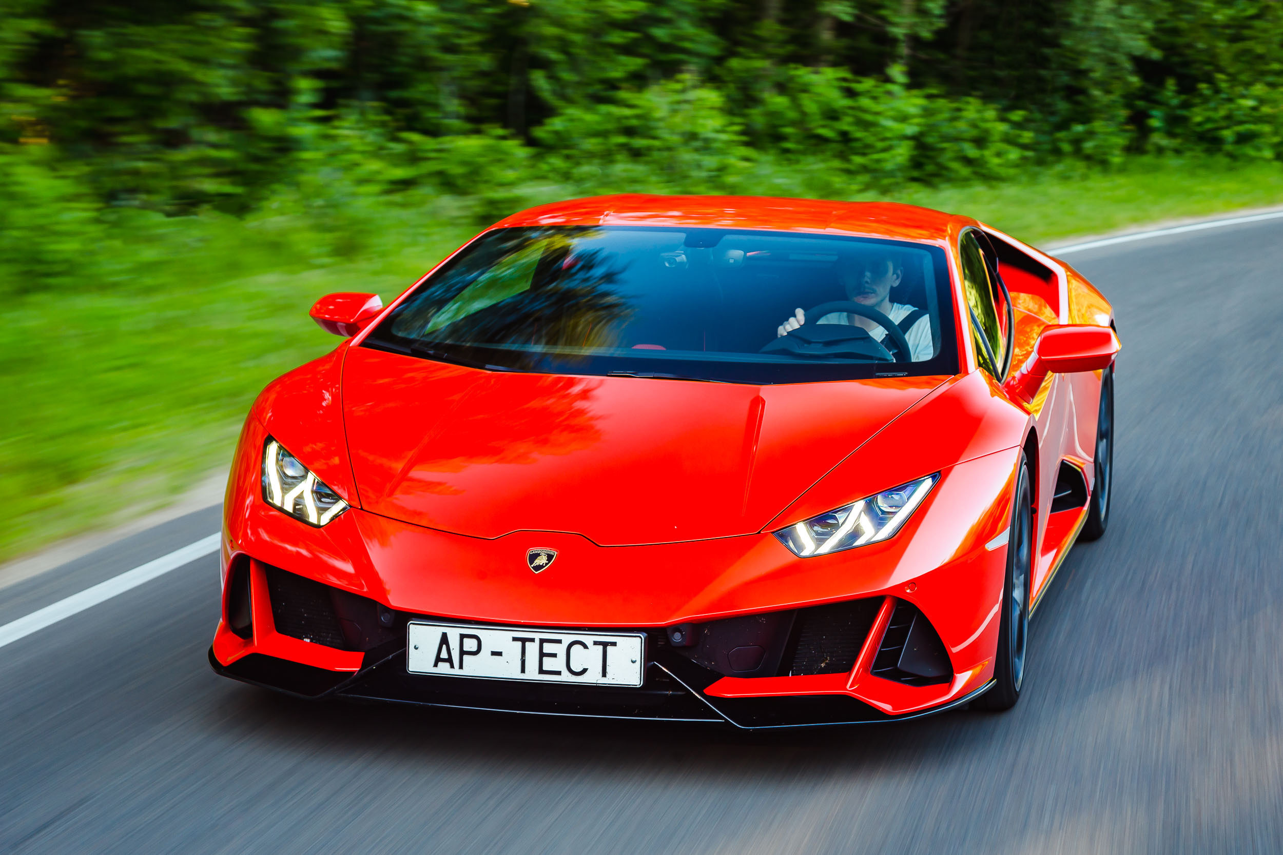 Lamborghini Huracan Evo. Фотограф Дмитрий Питерский