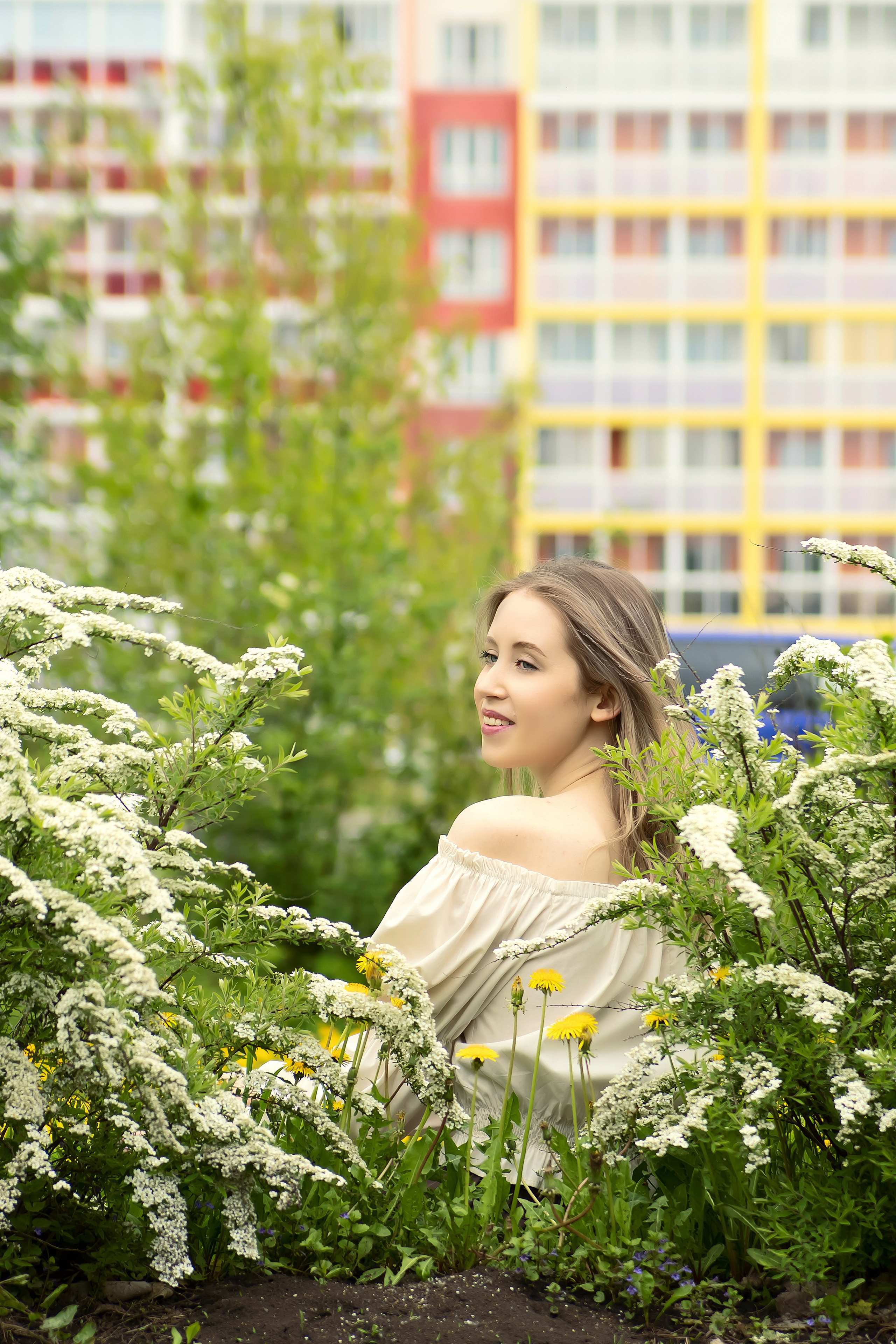 Индивидуальная фотосессия на цветении. Детский и семейный фотограф Кемерово Антонина Семеркова!