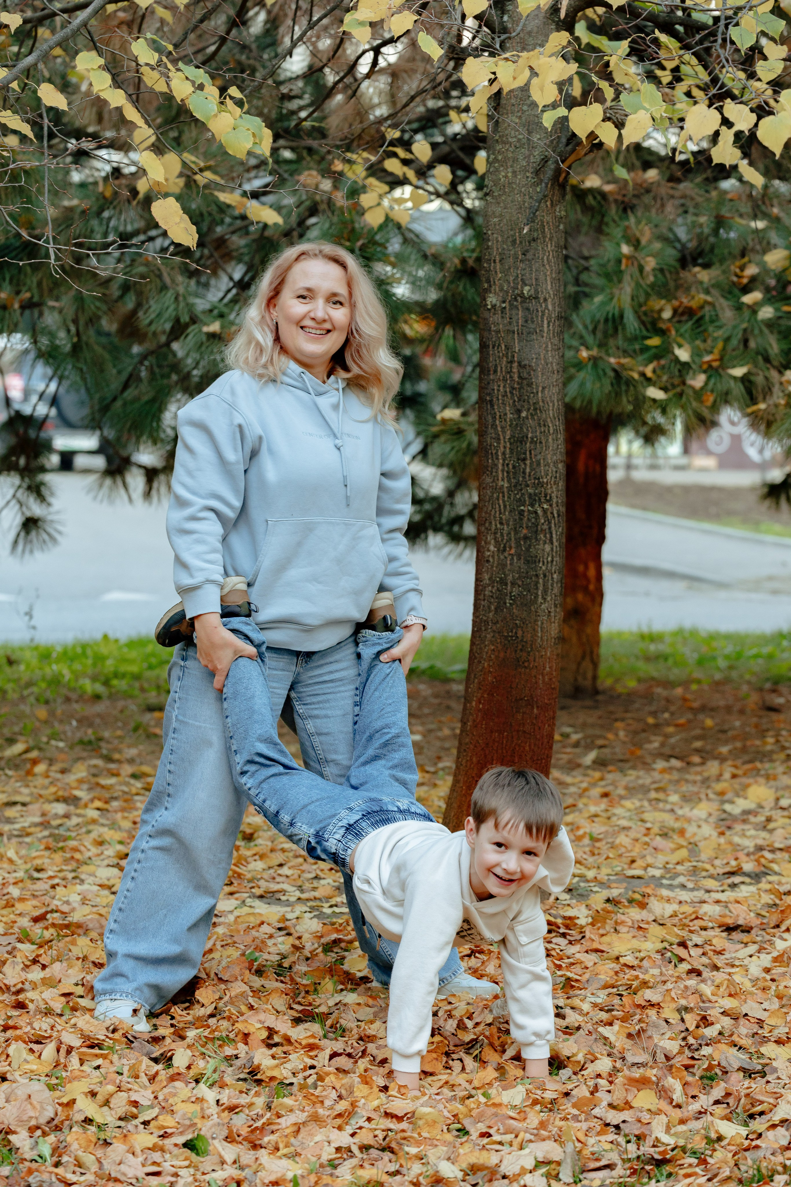 Осень. Профессиональный фотограф и видеооператор