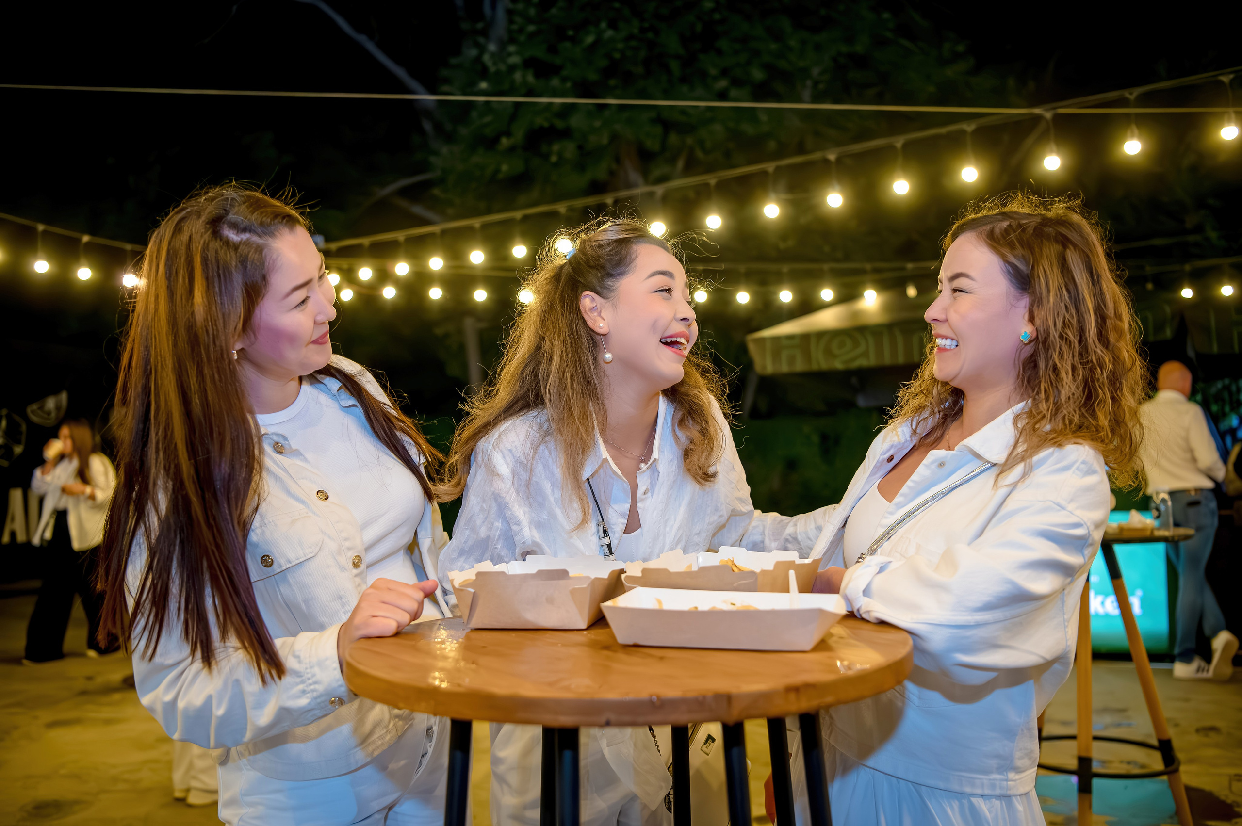 Концерты. Фестивали. Елена Северина фотограф, Алматы: репортаж (спорт, концерты, конференции), предметная и фуд-съёмка, портреты, каталоги, фэшн, ретушь