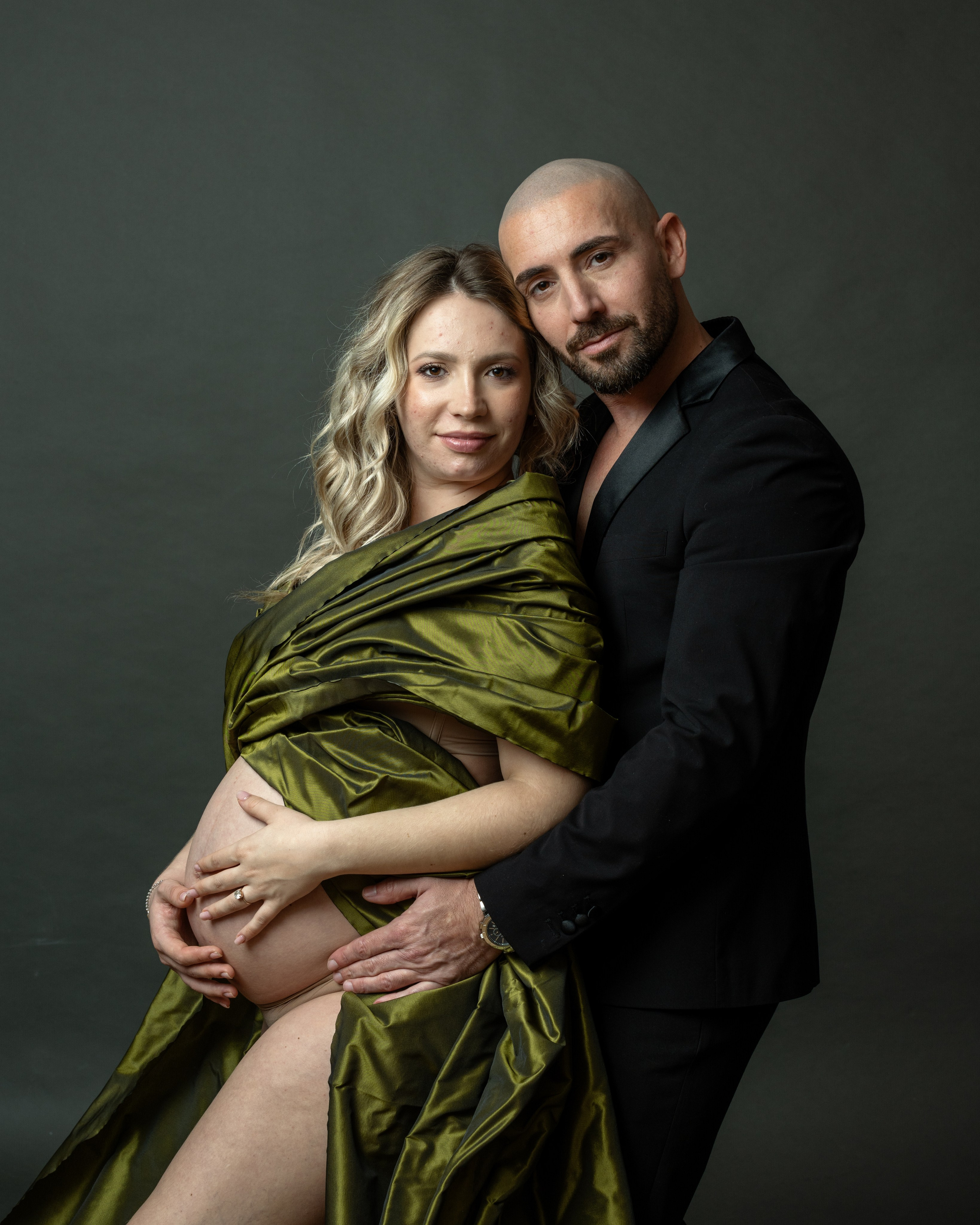 HAPPINESS. Anastasiia Antoniuk portrait, family and couple photographer, Portugal