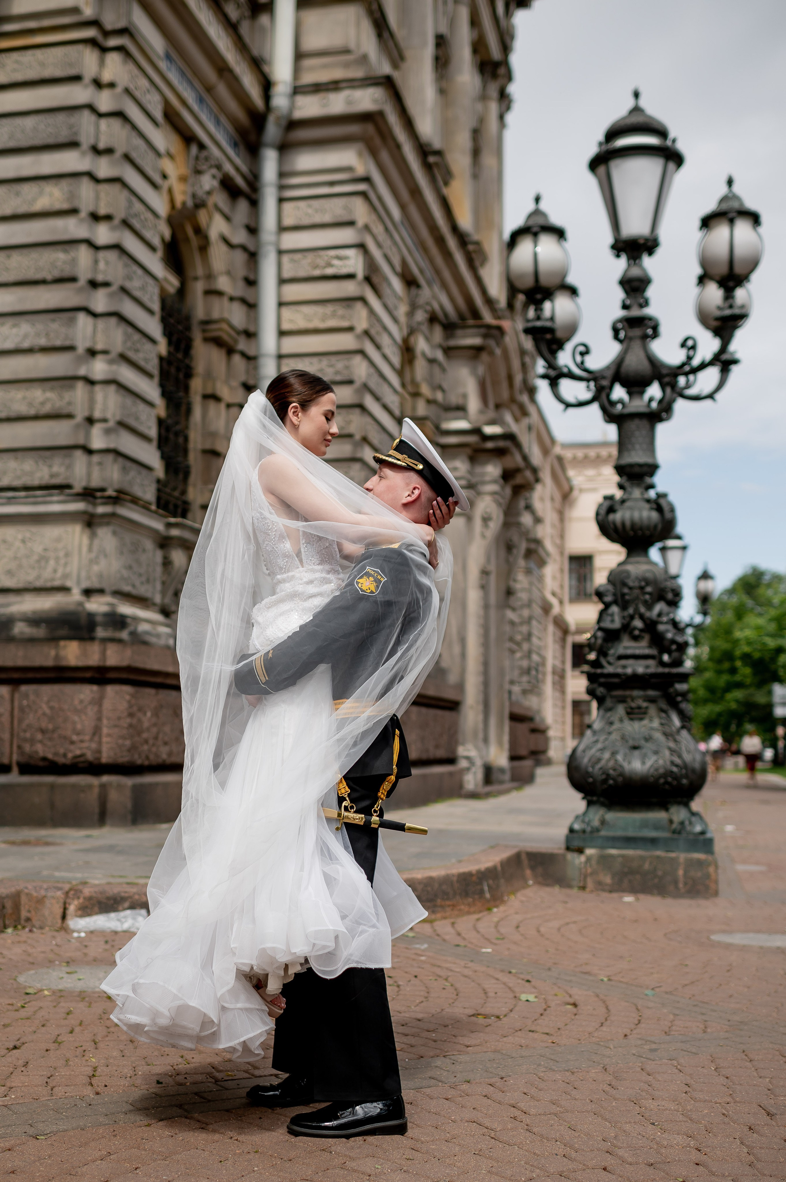 Елизавета и Максим (фотосессия у Дворца Штиглица, набережная Мойки и у Законодательного собрания). Портретный, семейный и свадебный фотограф в Санкт-Петербурге и в Пушкине Ширяев Денис