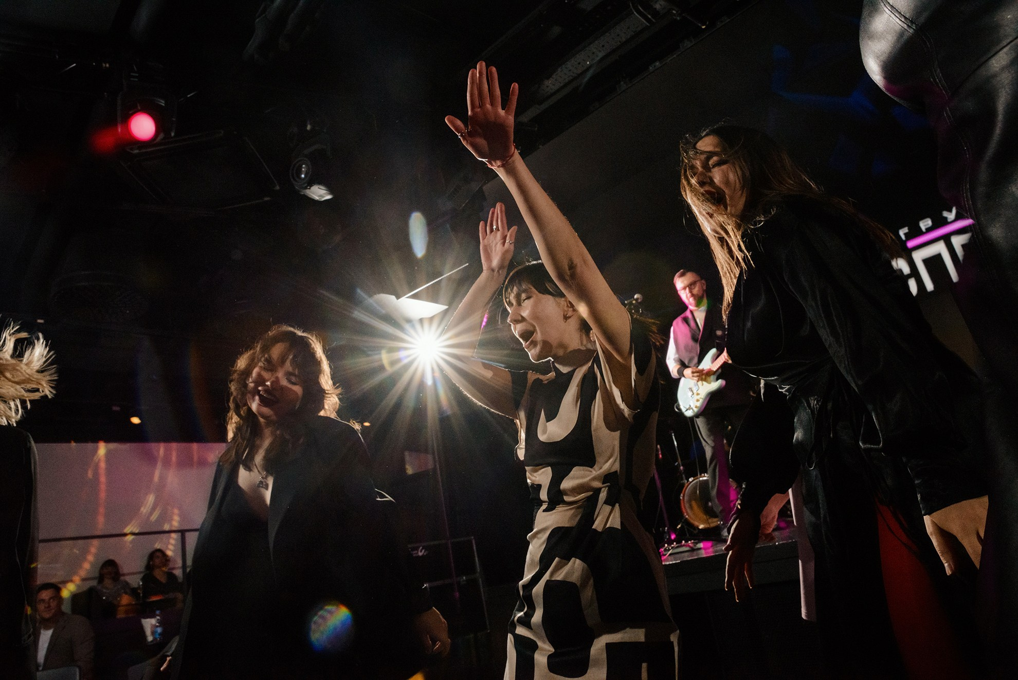 Корпоратив Жизнь Март. Константин Солодянкин — свадебный и репортажный фотограф в Екатеринбурге и Верхней Пышме